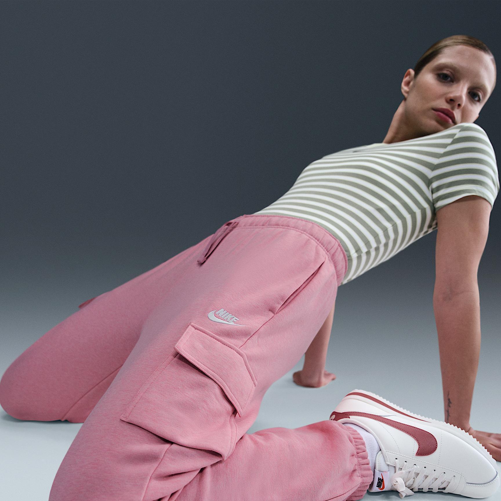 Nike Sportswear Club Fleece Women's Mid-Rise Oversized Cargo Sweatpants Product Image