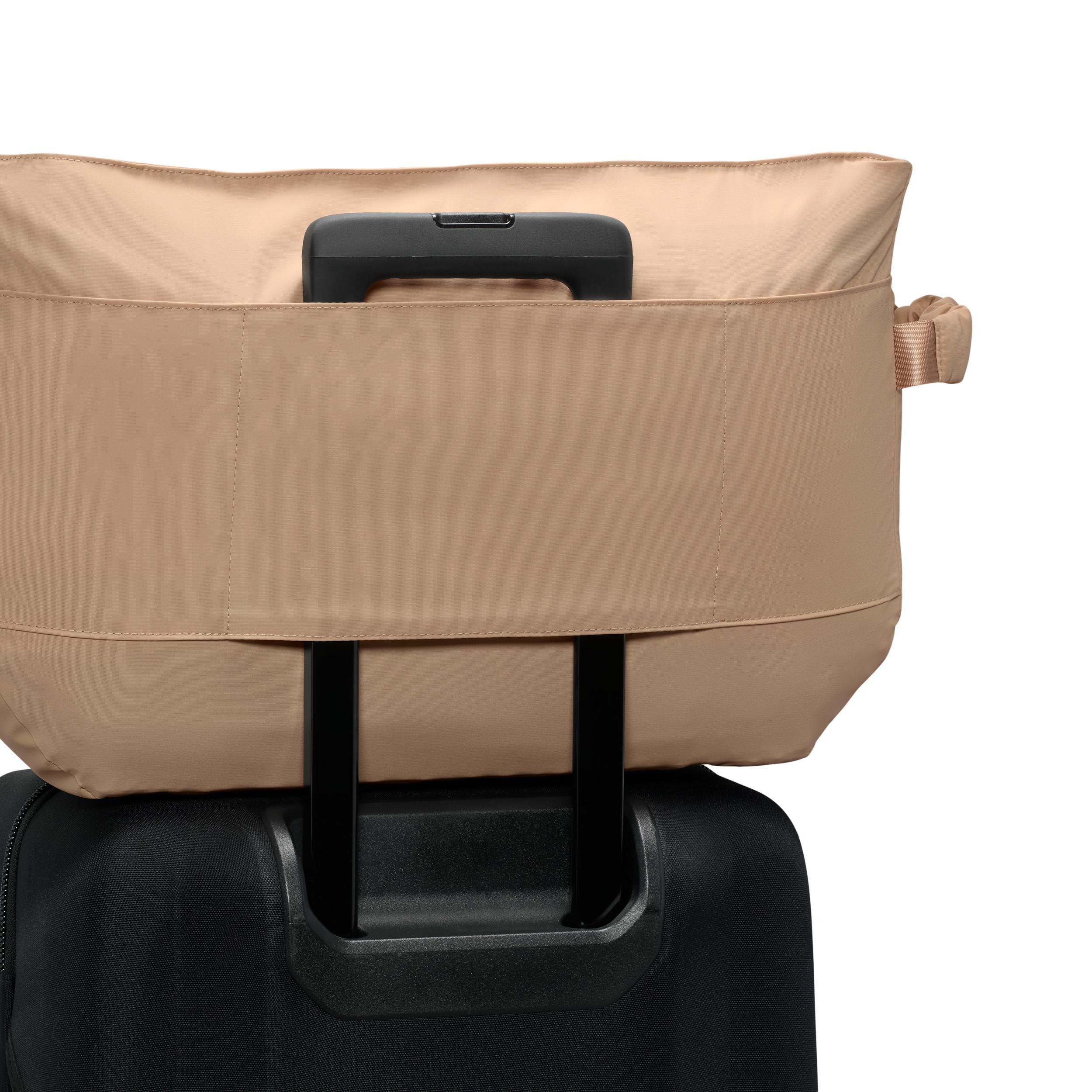 Nike One Tote Bag (25L) Product Image