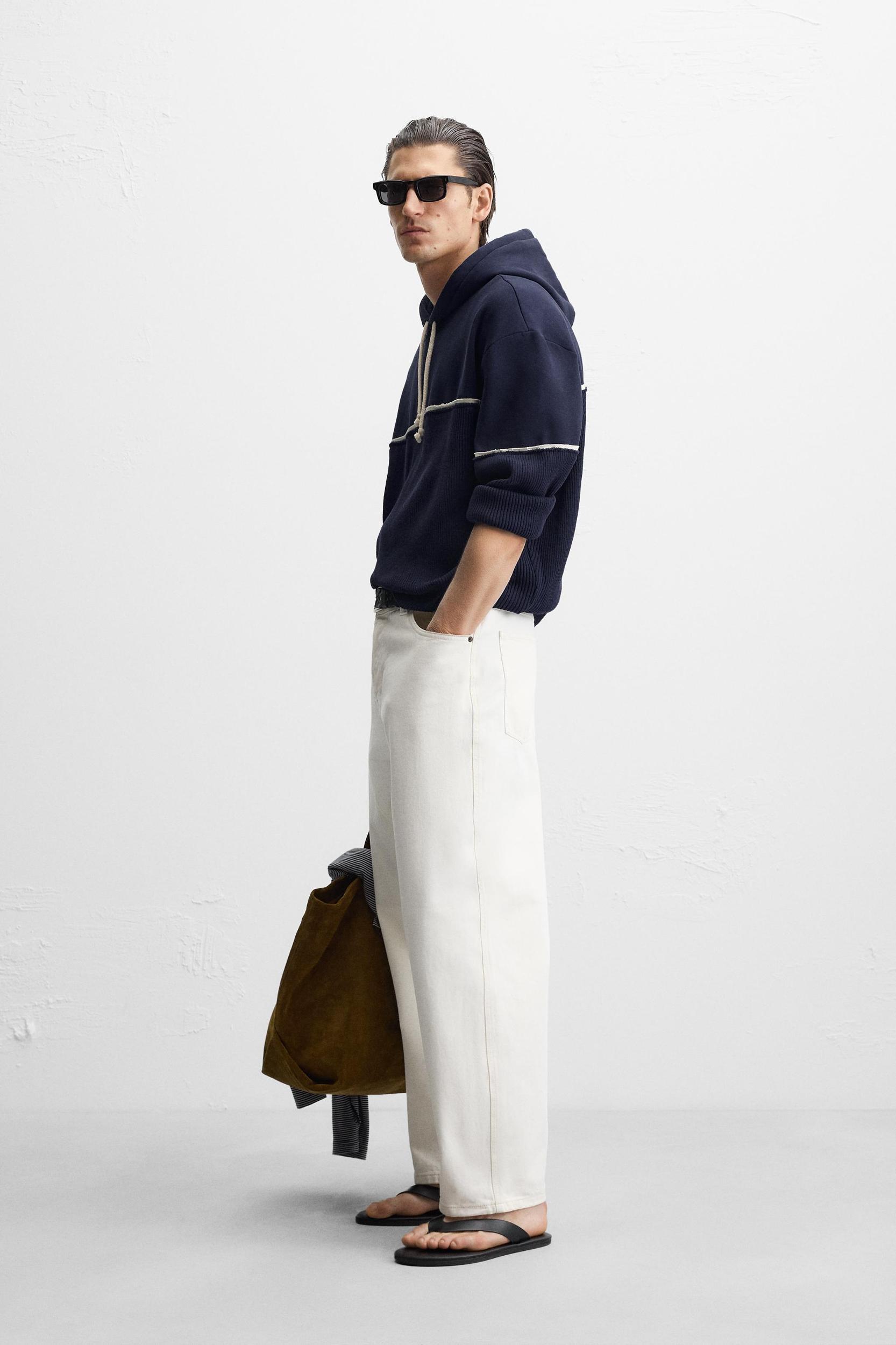 CONTRAST RELAXED FIT SWEATSHIRT Product Image