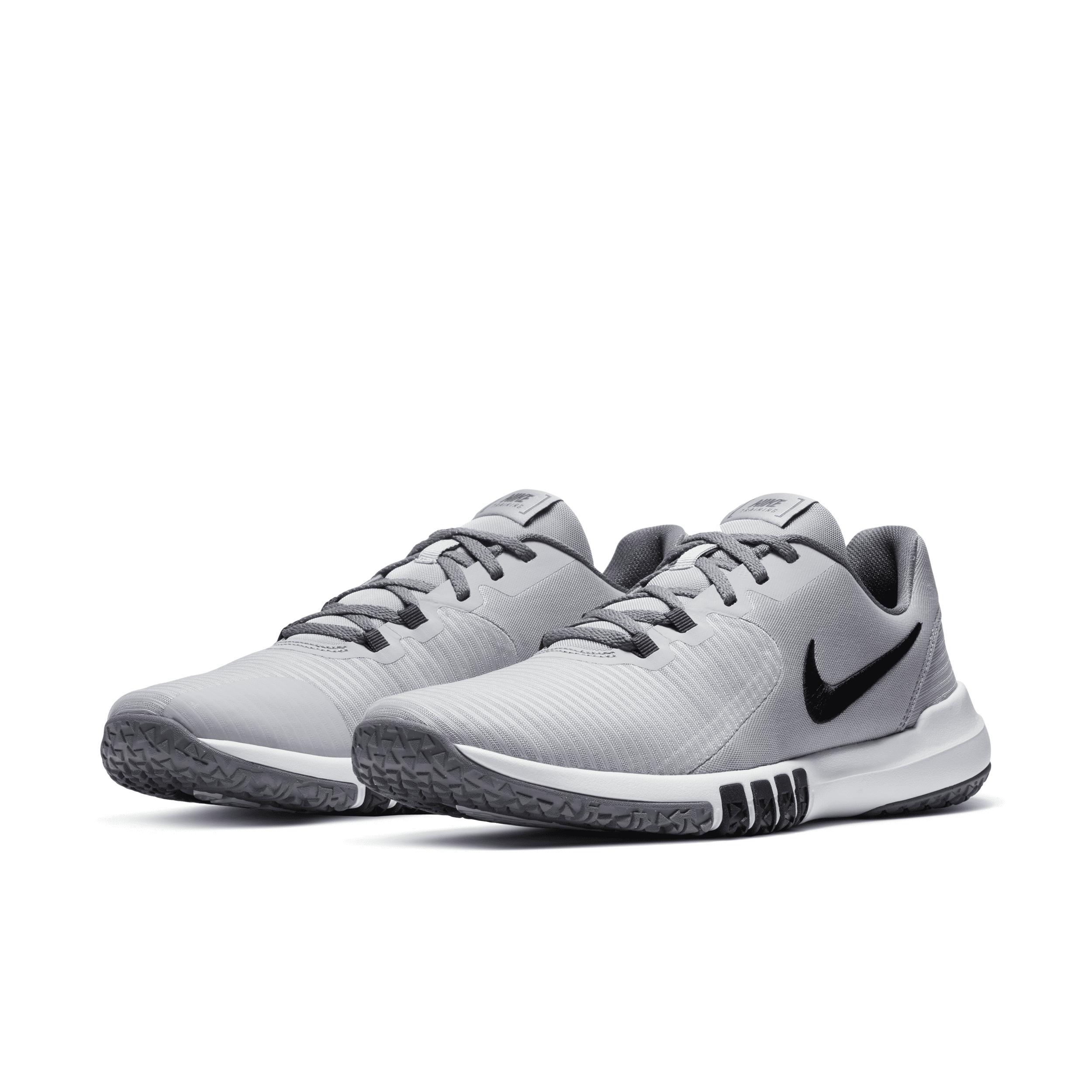 Nike Men's Flex Control 4 Workout Shoes Product Image