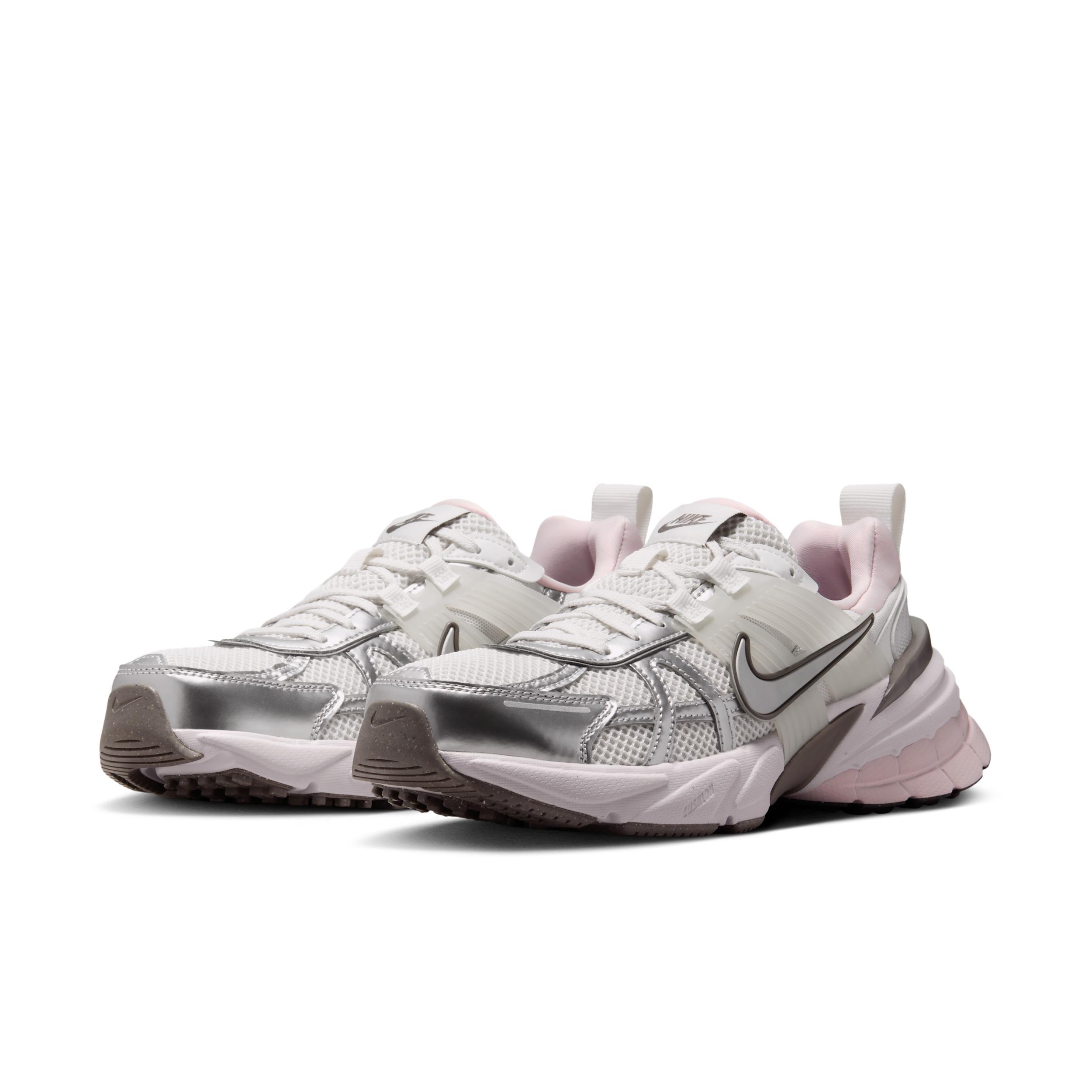 Nike Women's V2K Run Shoes Product Image
