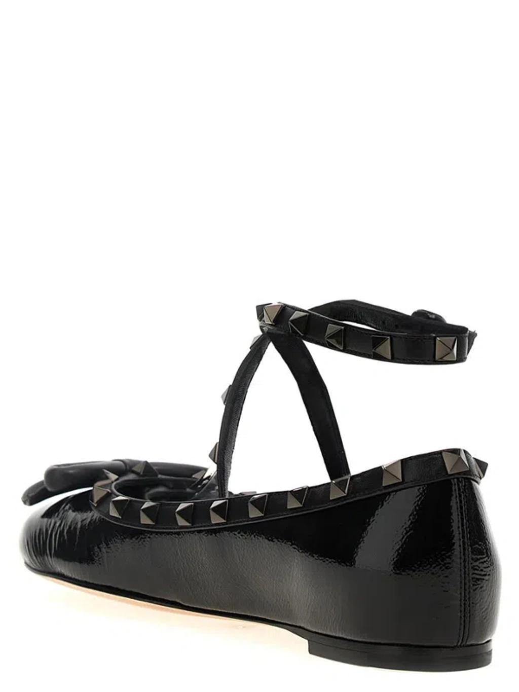 VALENTINO GARAVANI Rockstud Patent Leather Ballerina Shoes In Black Product Image