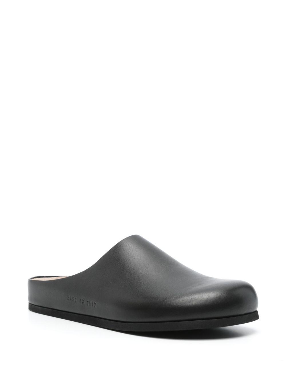 leather slippers Product Image