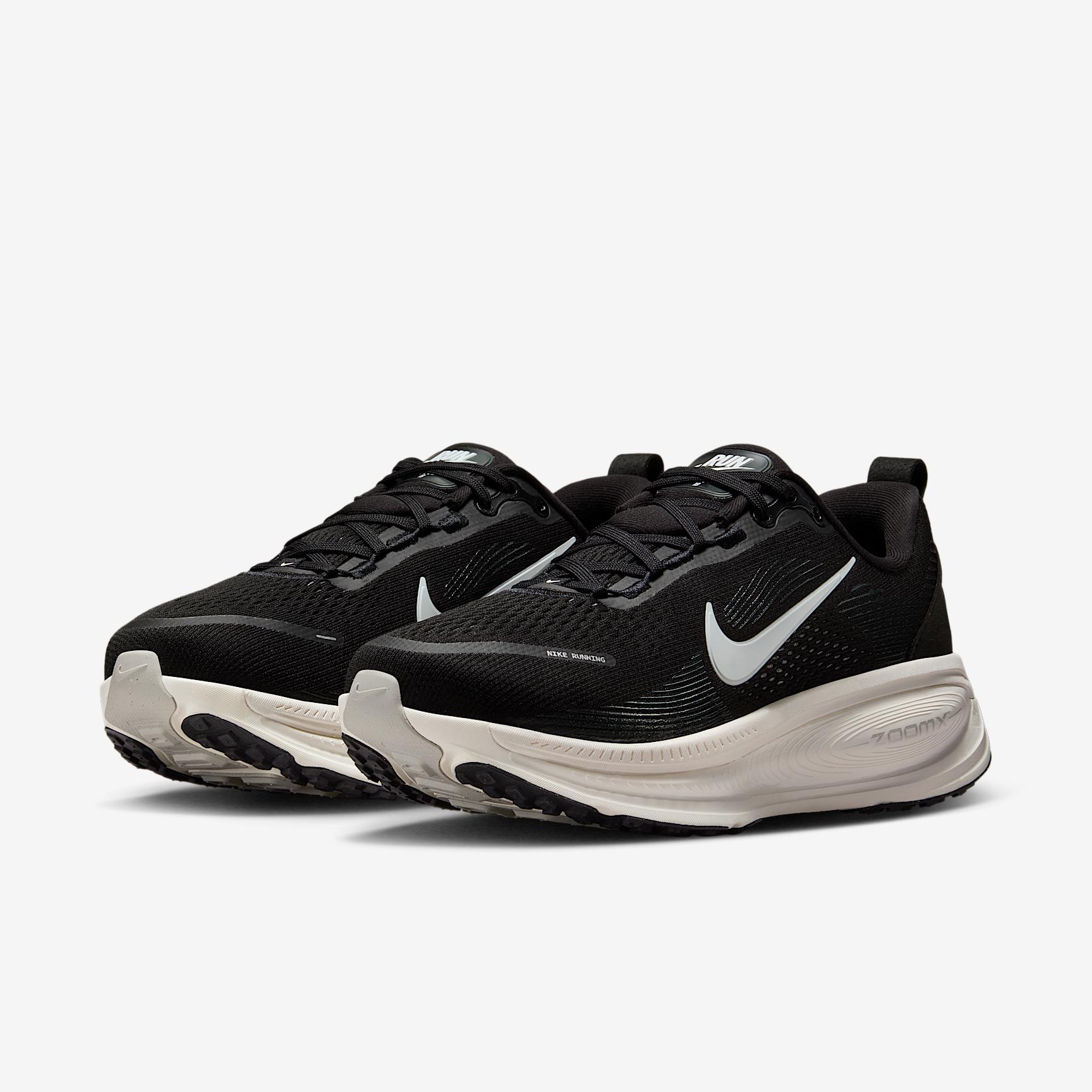Nike Vomero 18 Women's Road Running Shoes (Extra Wide) Product Image