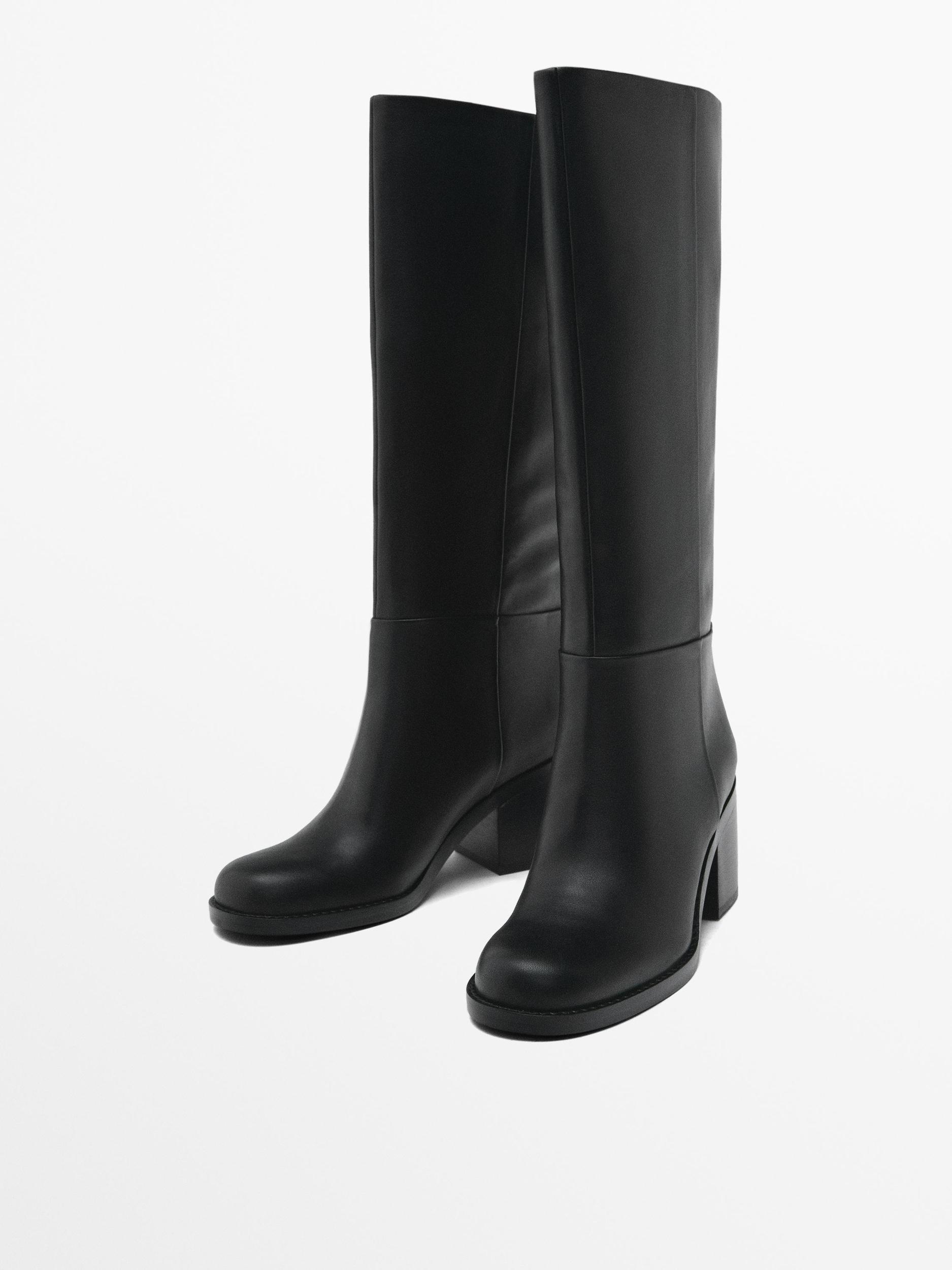 Block heel boots Product Image