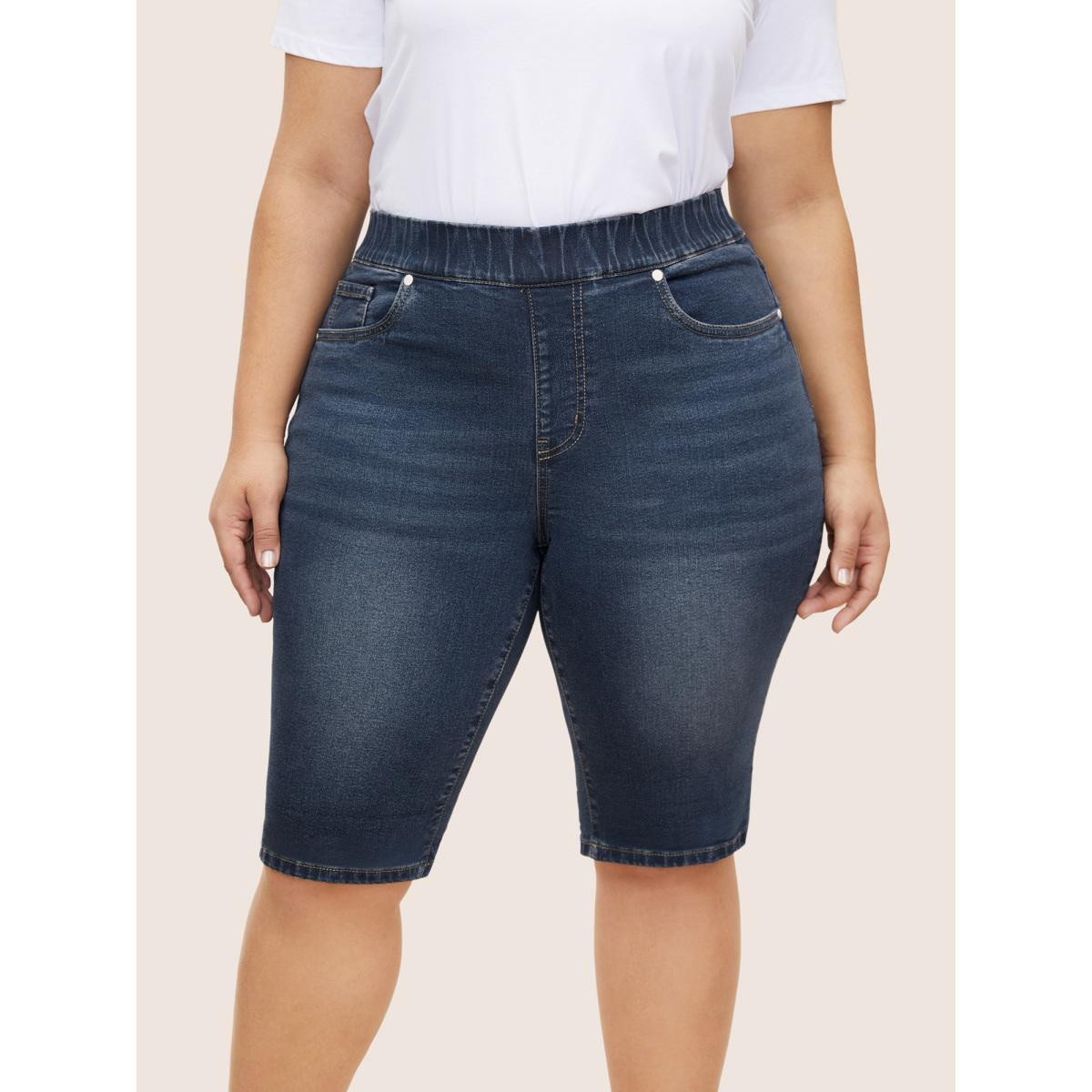 Plus Size Roll Hem Elastic Waist Dark Wash Denim Shorts Women Stone Roll Hem High stretch Everyday Slanted pocket Casual Denim Shorts BloomChic 30/6X Product Image