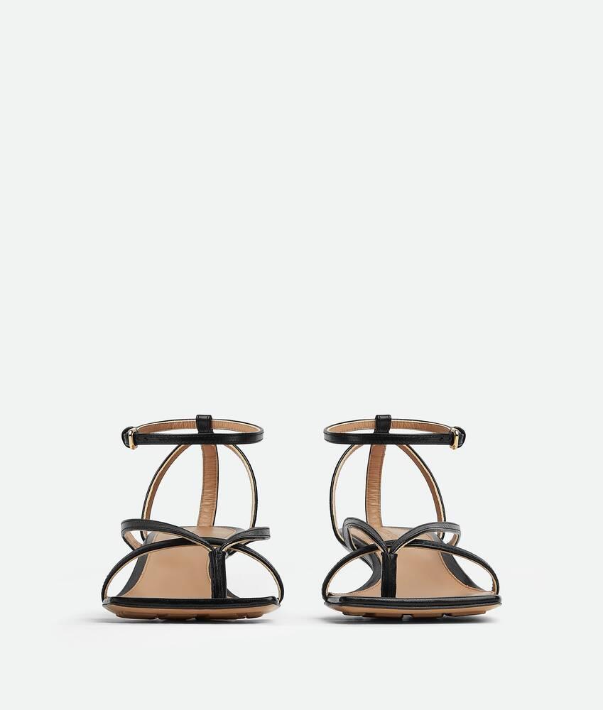 Women's Stretch Strap Sandal in Black Product Image