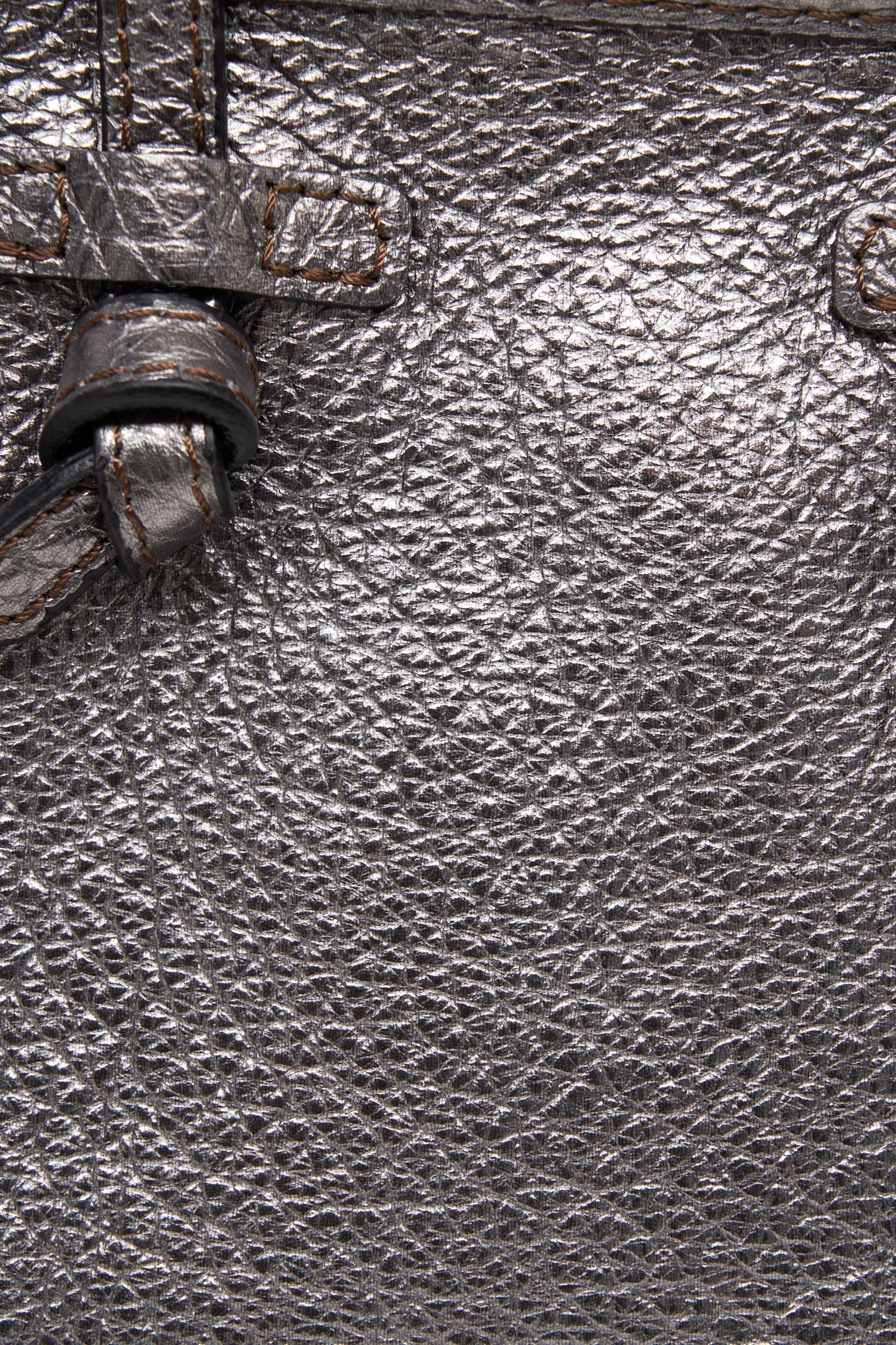 Grained leather hand bag Product Image