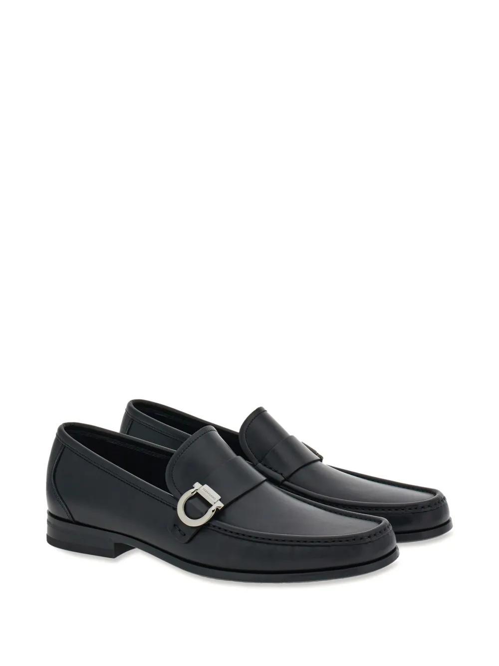 FERRAGAMO Gancini-plaque Leather Loafers In Black Product Image