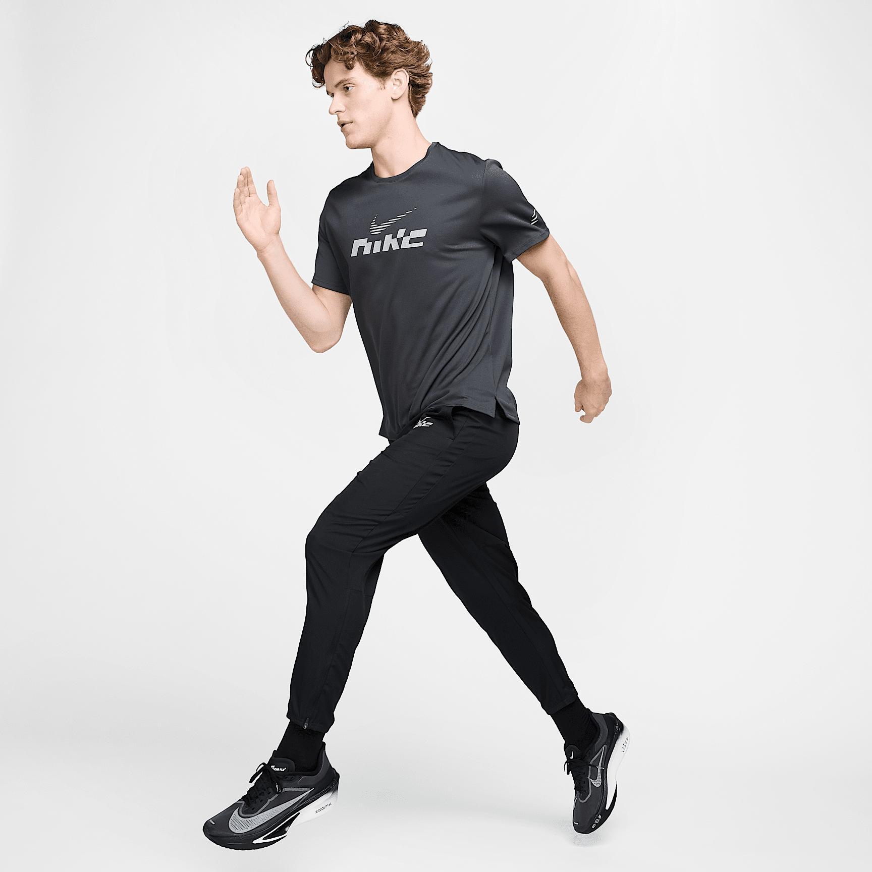 Nike Men's Challenger Flash Dri-FIT Woven Running Pants Product Image