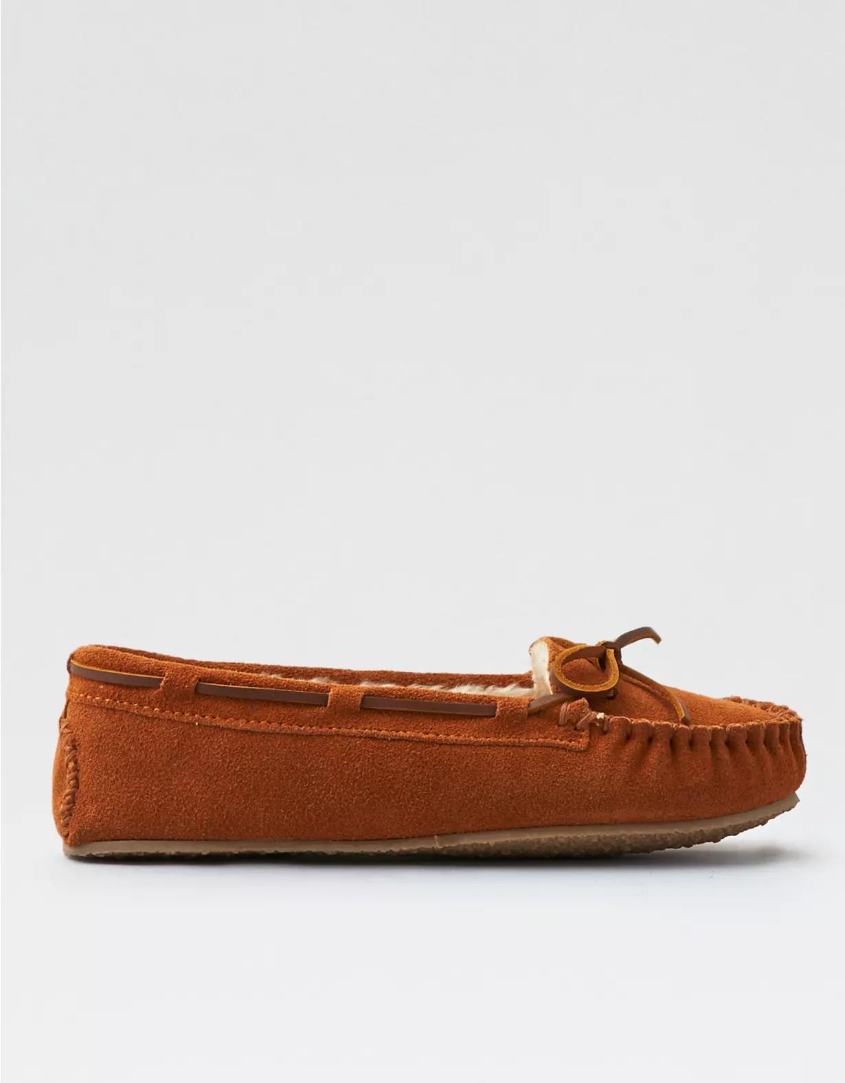 Minnetonka Women's Cally Moccasin Product Image