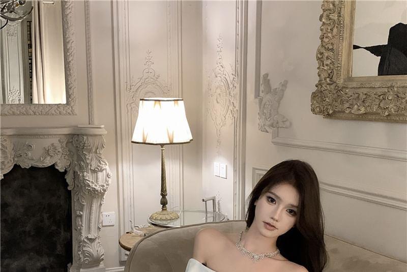 Off-Shoulder Two-Tone Ruffled Mini A-Line Dress Product Image