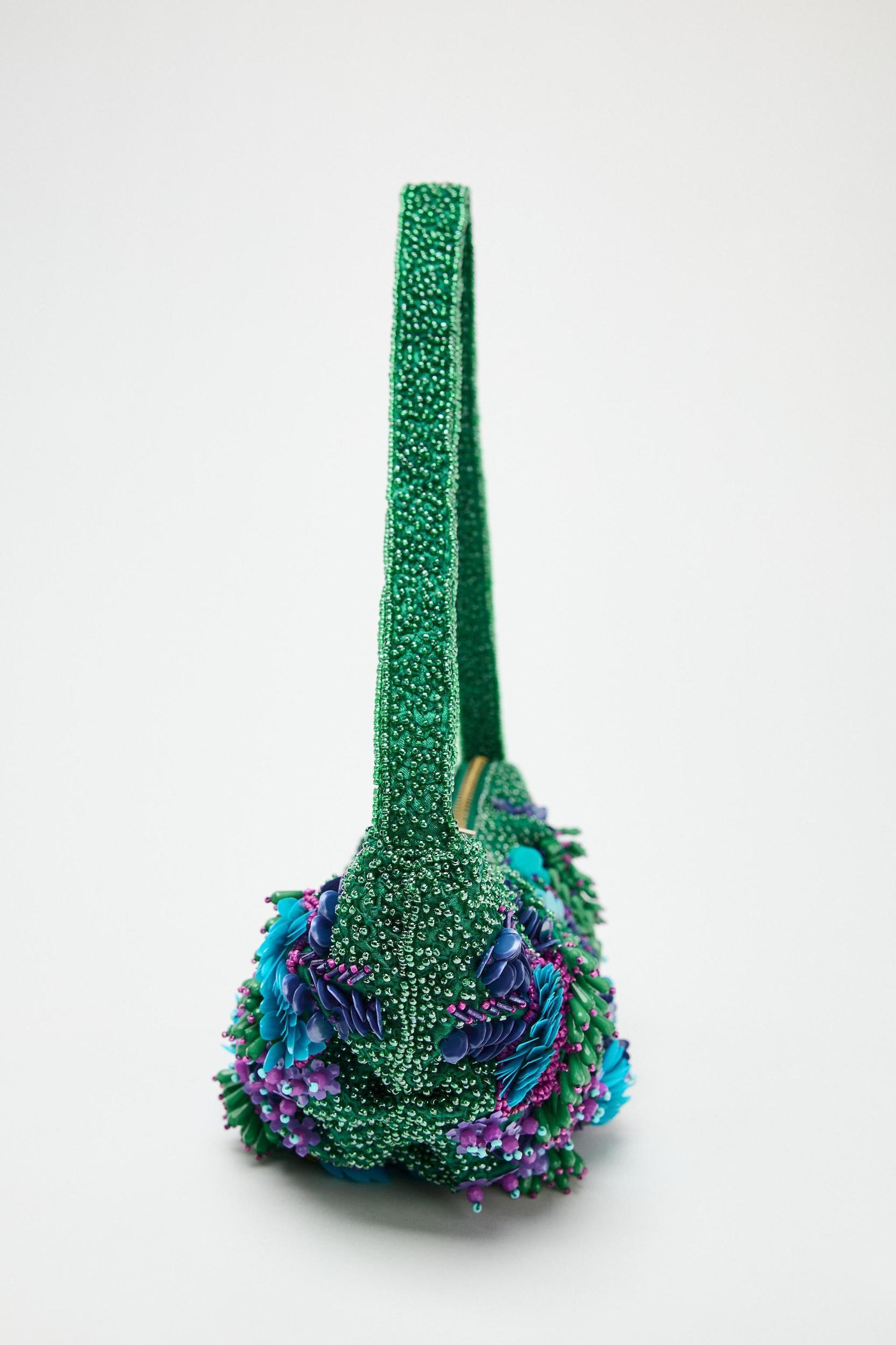 BEADED SHOULDER BAG Product Image