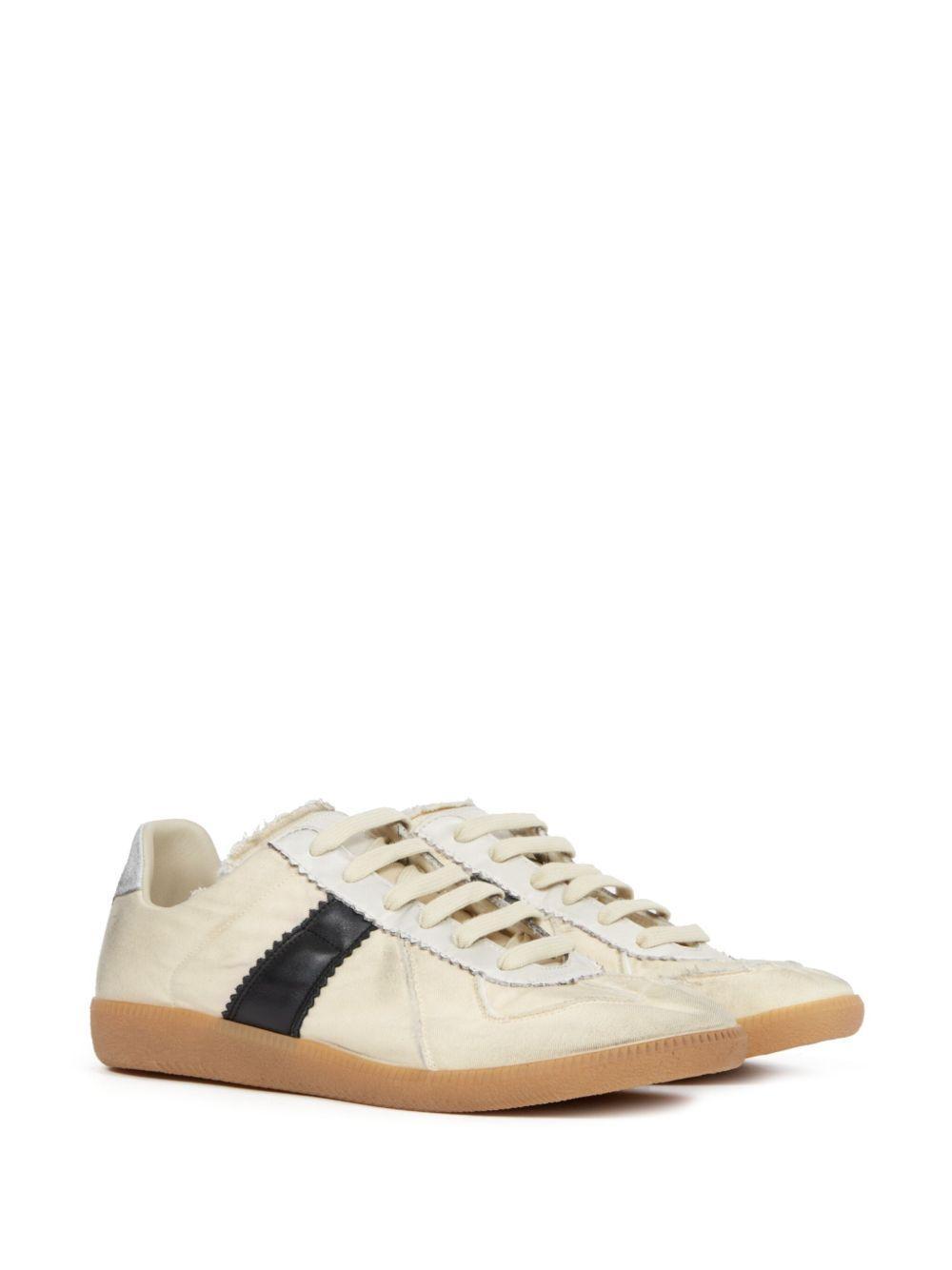 Replica sneakers Product Image