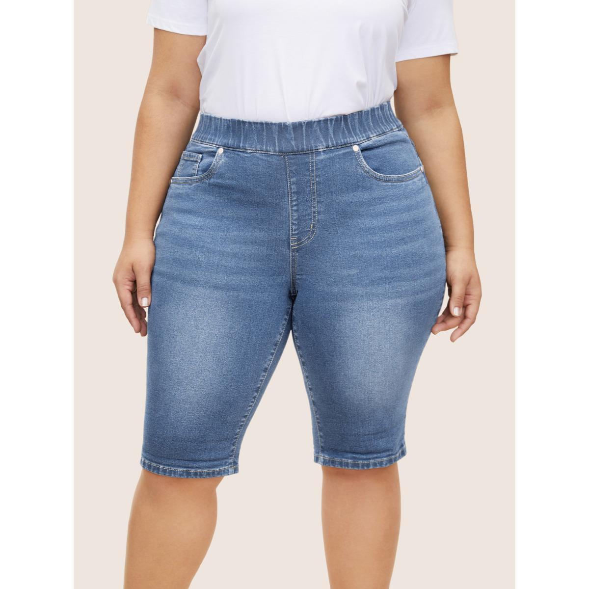 Plus Size Roll Hem Elastic Waist Dark Wash Denim Shorts Women Midblue Roll Hem High stretch Everyday Slanted pocket Casual Denim Shorts BloomChic 26/4X Product Image
