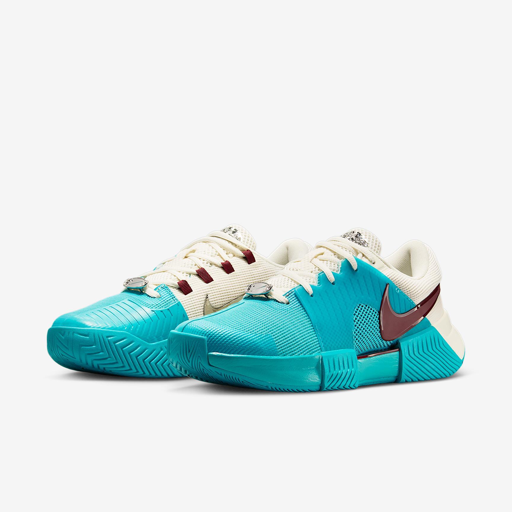 Nike Women's GP Challenge 1 Premium Hard Court Tennis Shoes Product Image