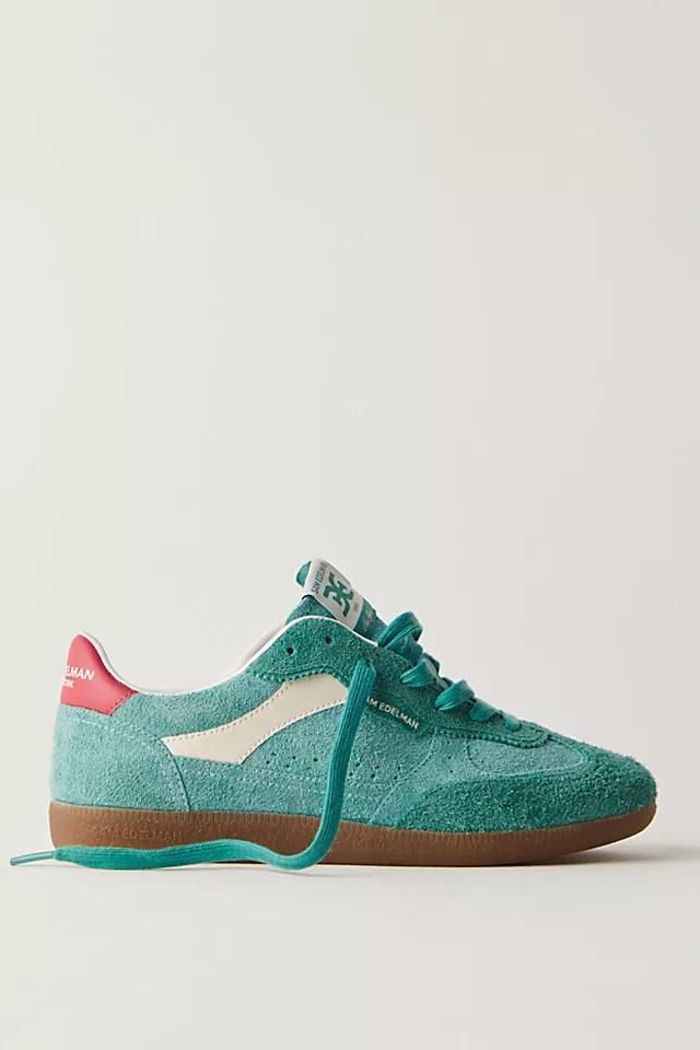 Kallen Sneakers Product Image