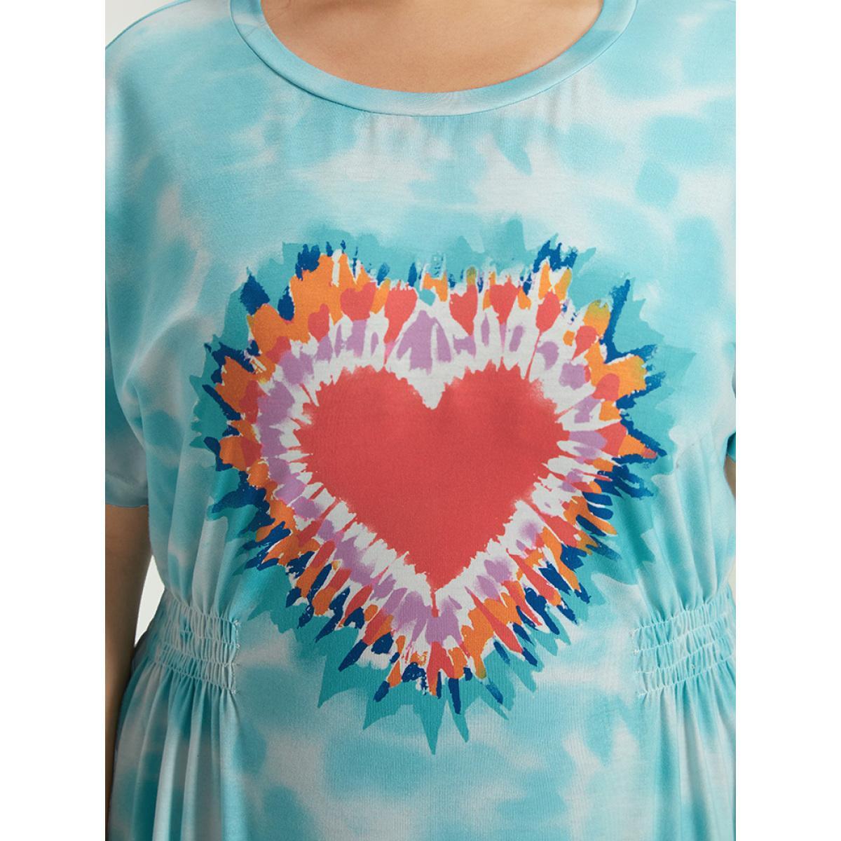 Plus Size Tie Dye Heart Print Shirred Batwing Sleeve Dress Multicolor Women Casual Tie Dye Round Neck Short sleeve Curvy Midi Dress BloomChic 12/L Product Image