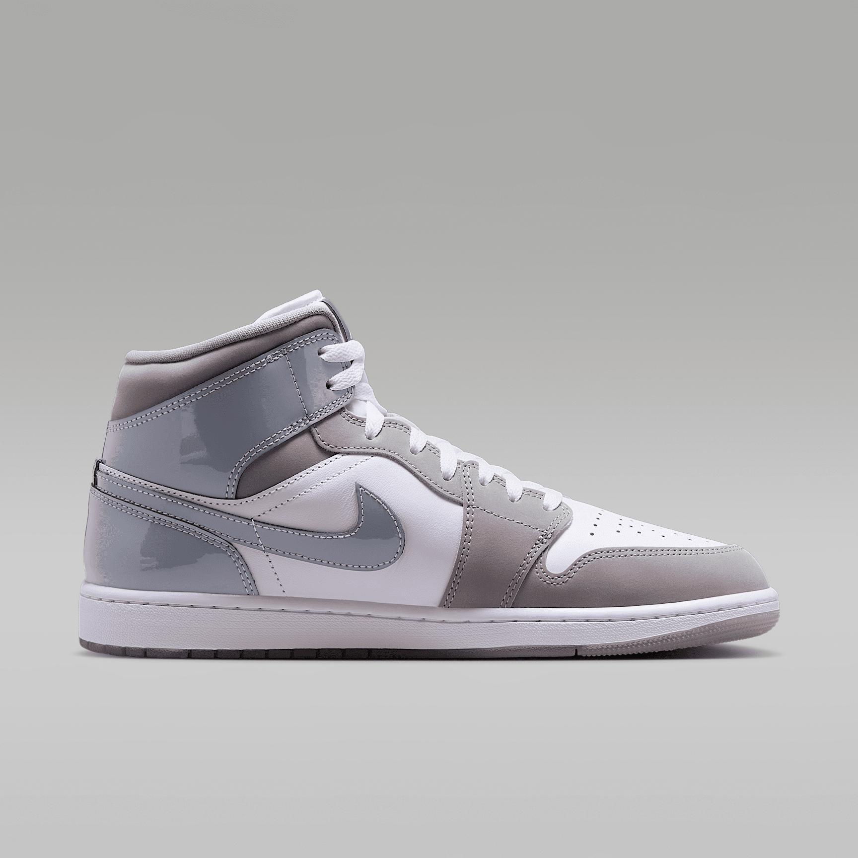 Jordan Mens Air Retro 1 Mid SE Casual Shoes Product Image