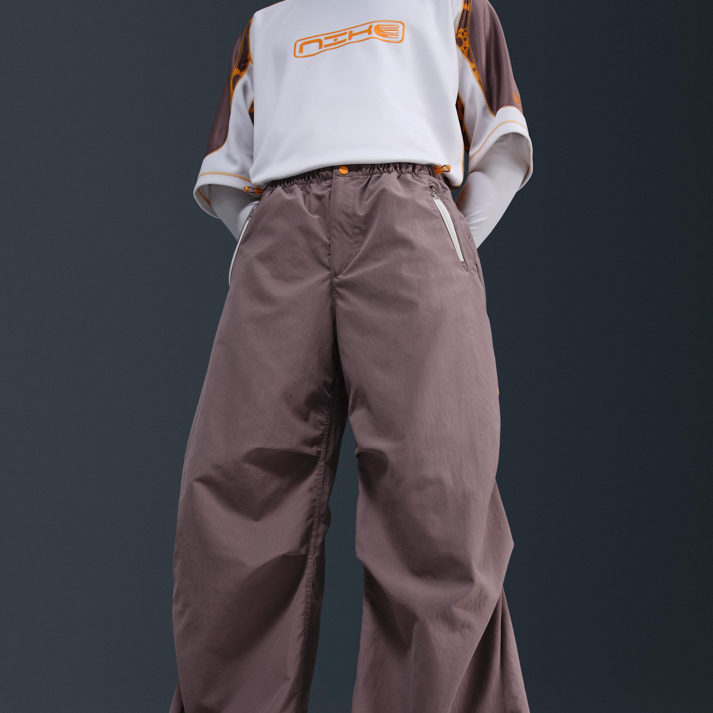 Nike Men's Project F.R.O.G. Parachute Pants Product Image