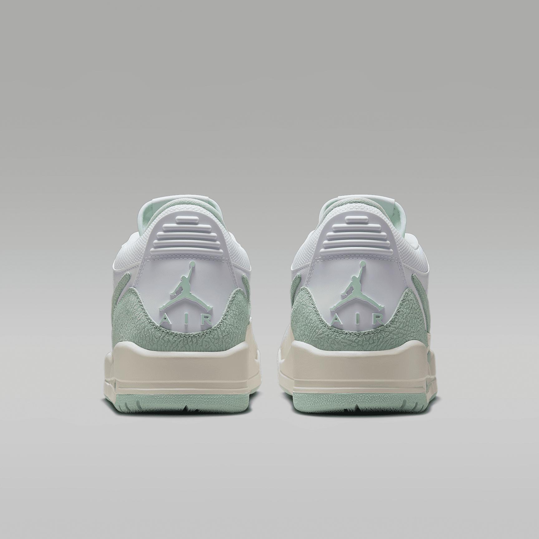 Air Jordan Legacy 312 Low Women's Shoes Product Image