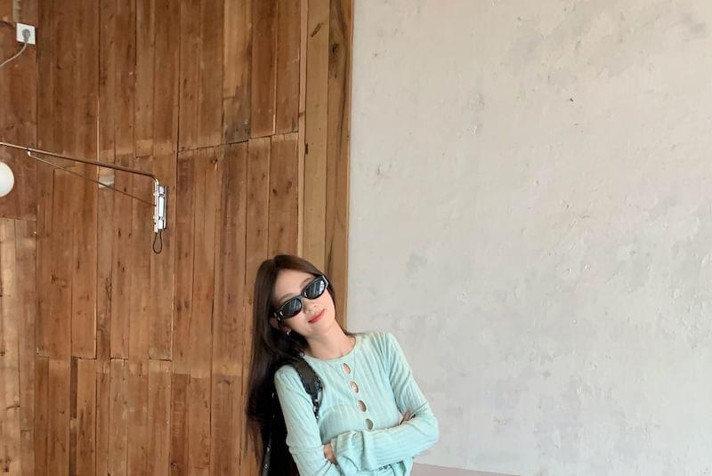 Round Neck Plain Cutout Ribbed Sweater Product Image
