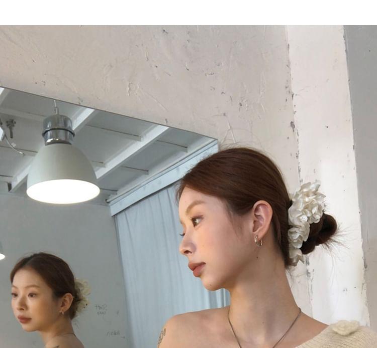 One Shoulder Plain Crochet Floral Sweater Product Image
