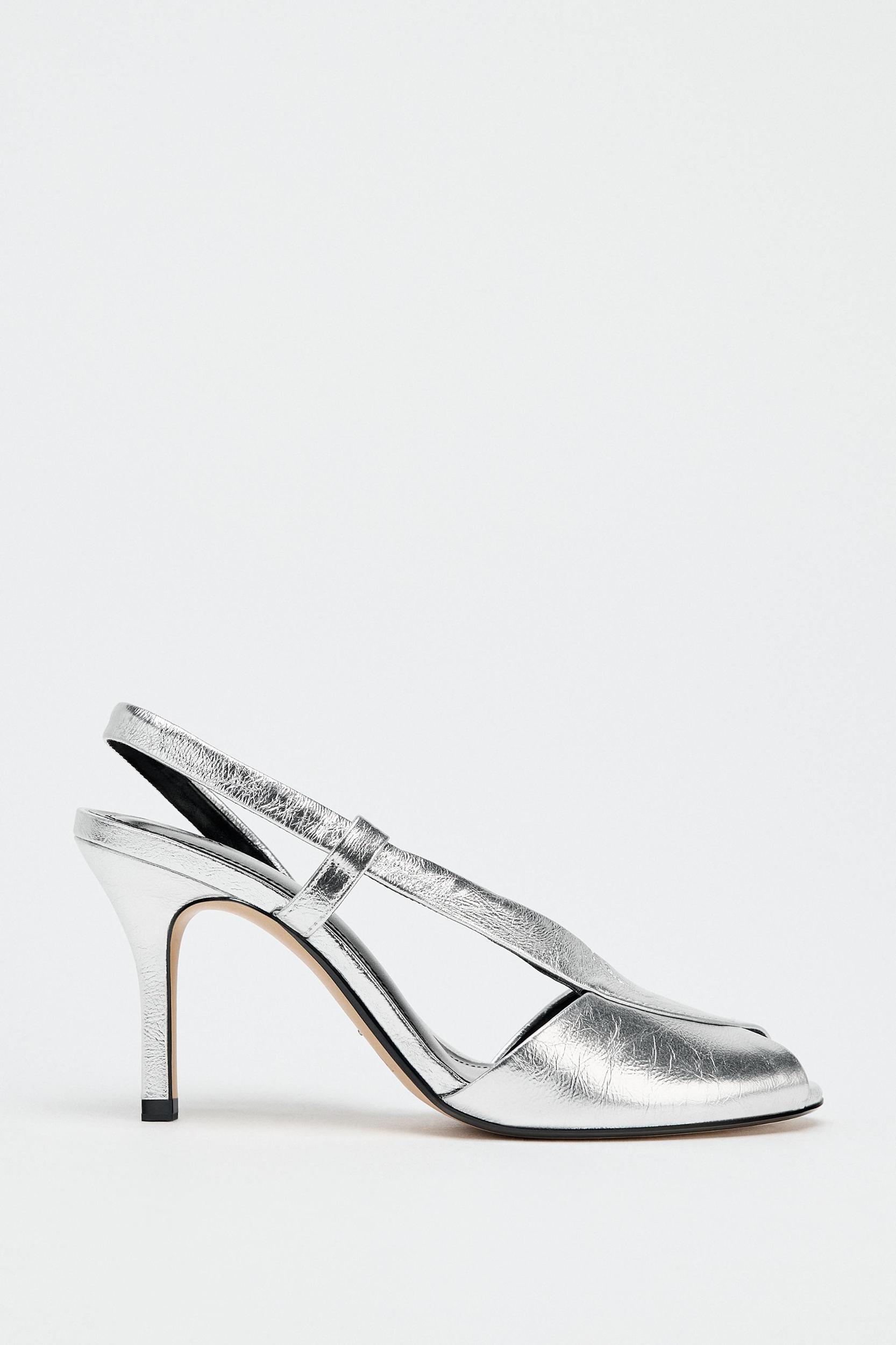 OPEN-TOE LEATHER SANDALS Product Image