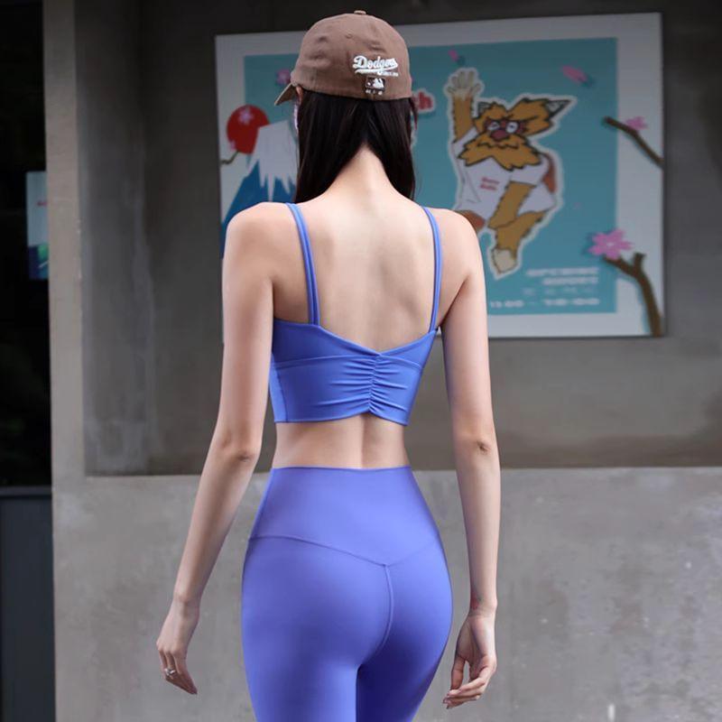 Plain Sports Bra Product Image