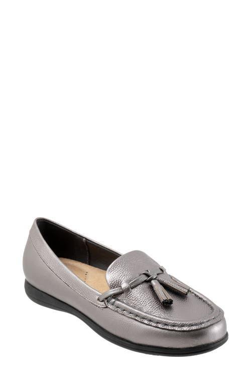 Trotters Dawson Suede Tassel Loafers Product Image