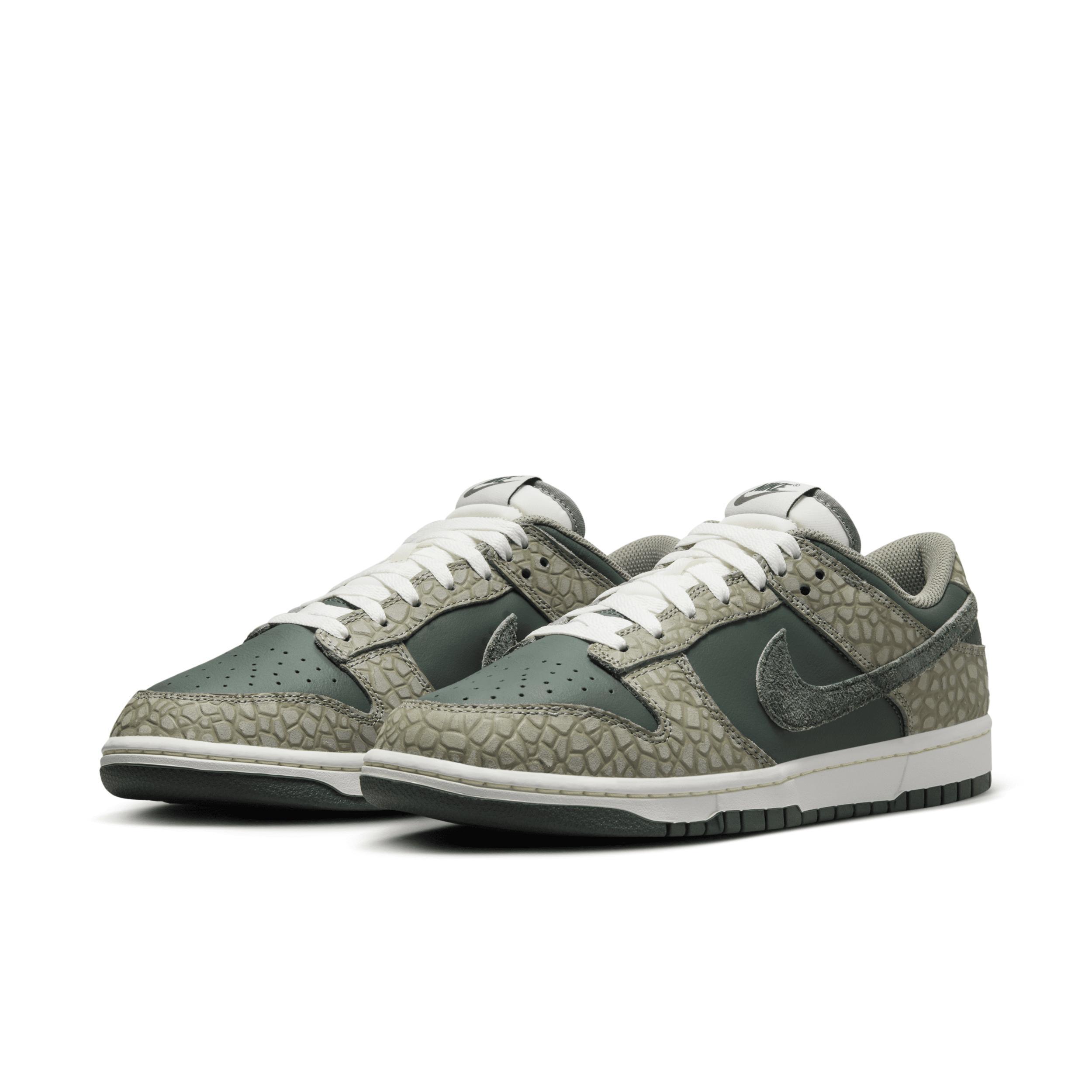 Nike Dunk Low Retro Premium Men's Shoes Product Image