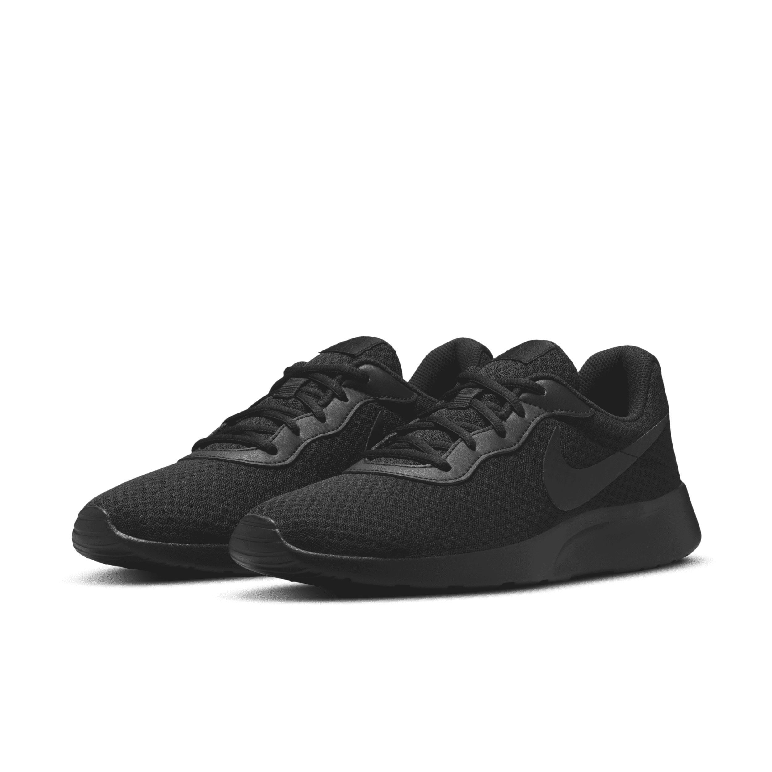 Nike Tanjun Men's Shoes Product Image