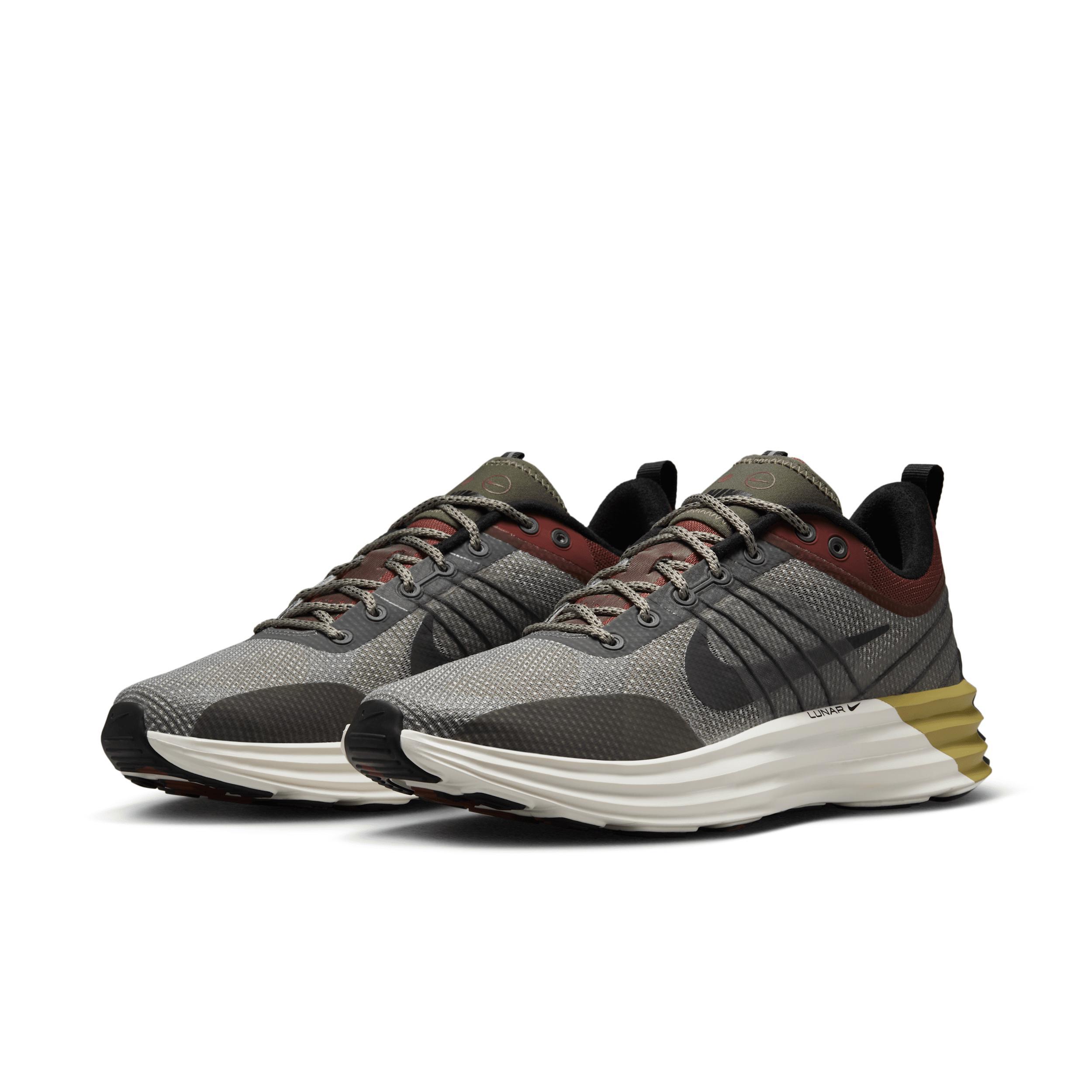 Nike Men's Lunar Roam SE Shoes Product Image