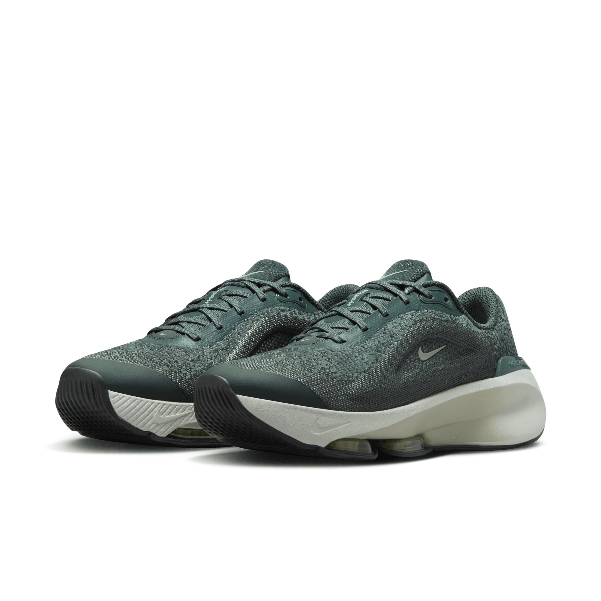Nike Versair Women's Workout Shoes Product Image