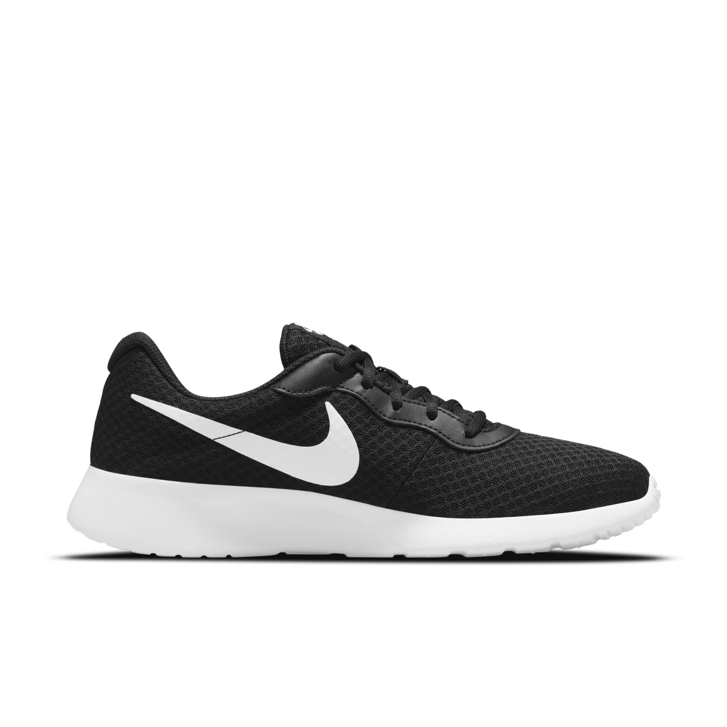 Nike Tanjun Men's Shoes Product Image
