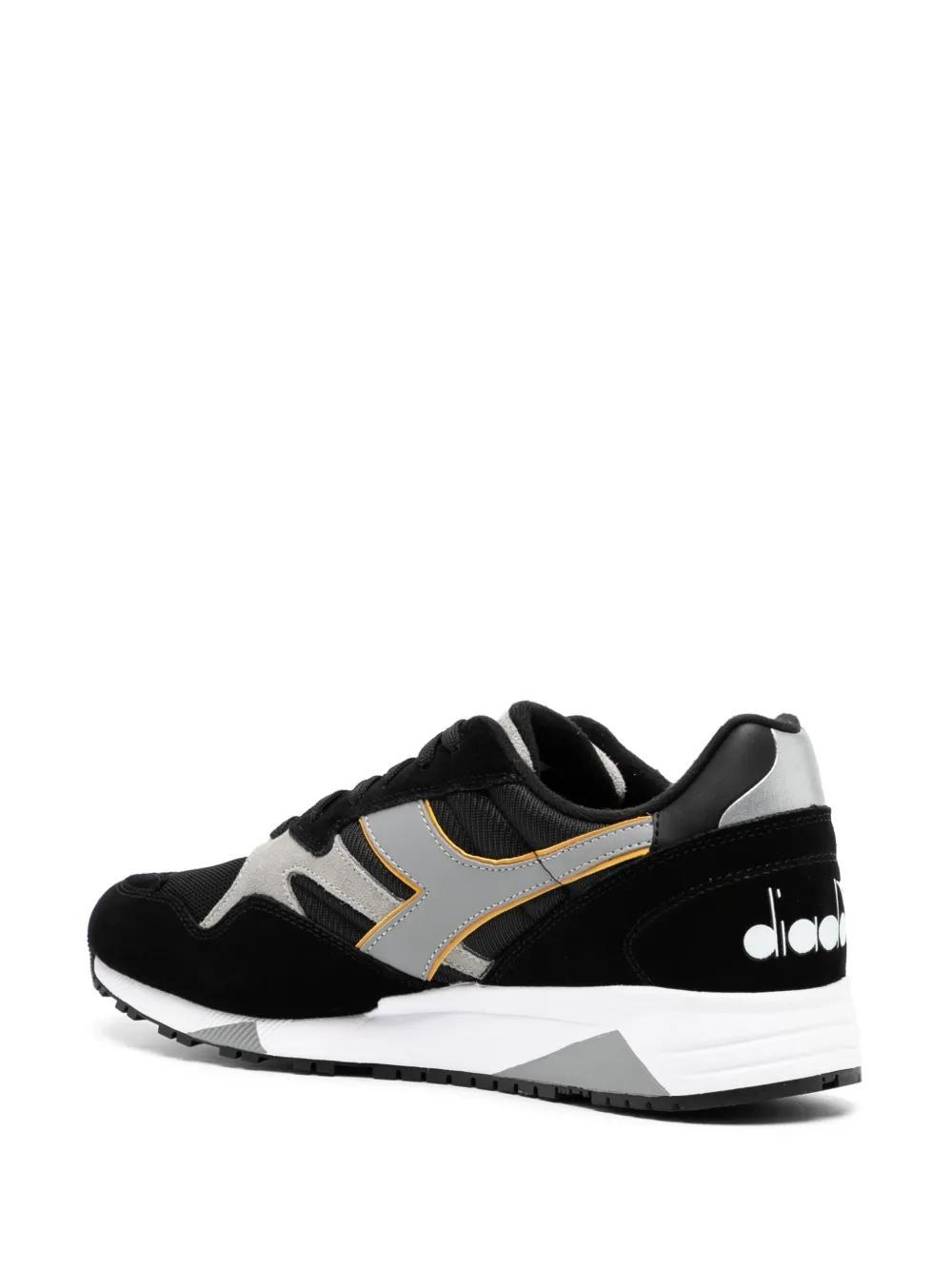 N902 sneakers Product Image
