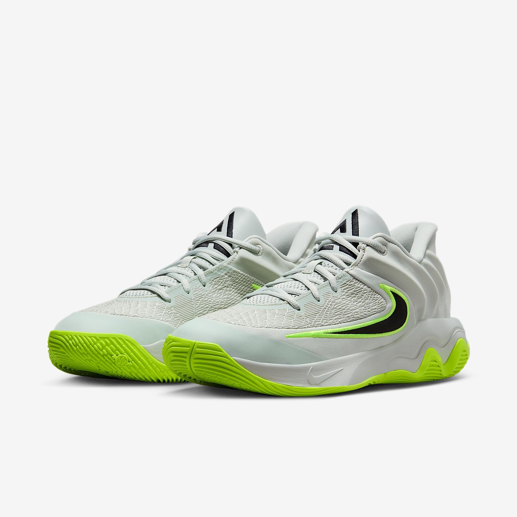 Giannis Immortality 4 Basketball Shoes Product Image