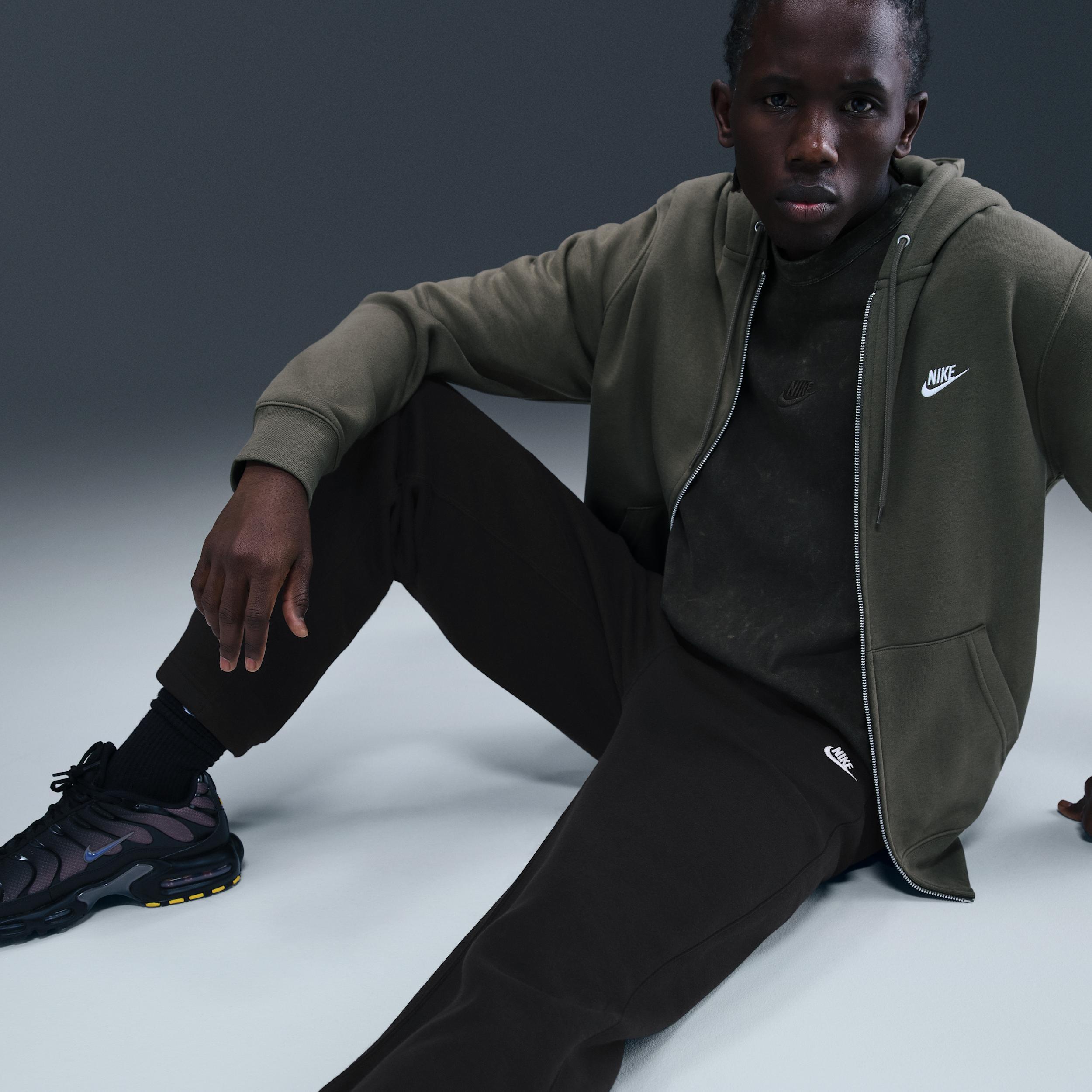 Nike Sportswear Club Men's Fleece Bungee Pants Product Image