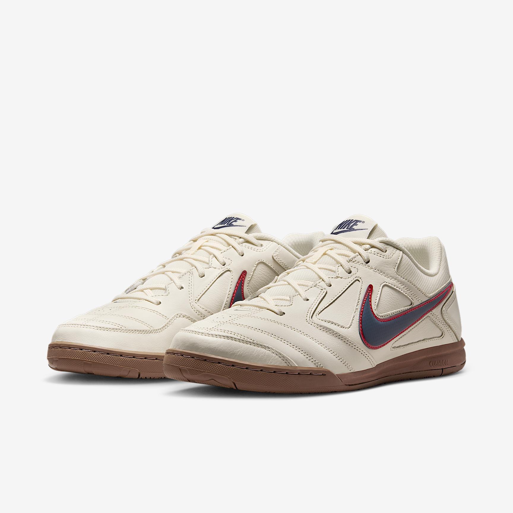 Nike Men's Gato Shoes Product Image