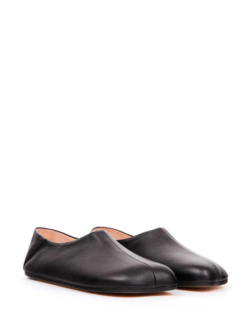 square-toe leather babouche shoes Product Image