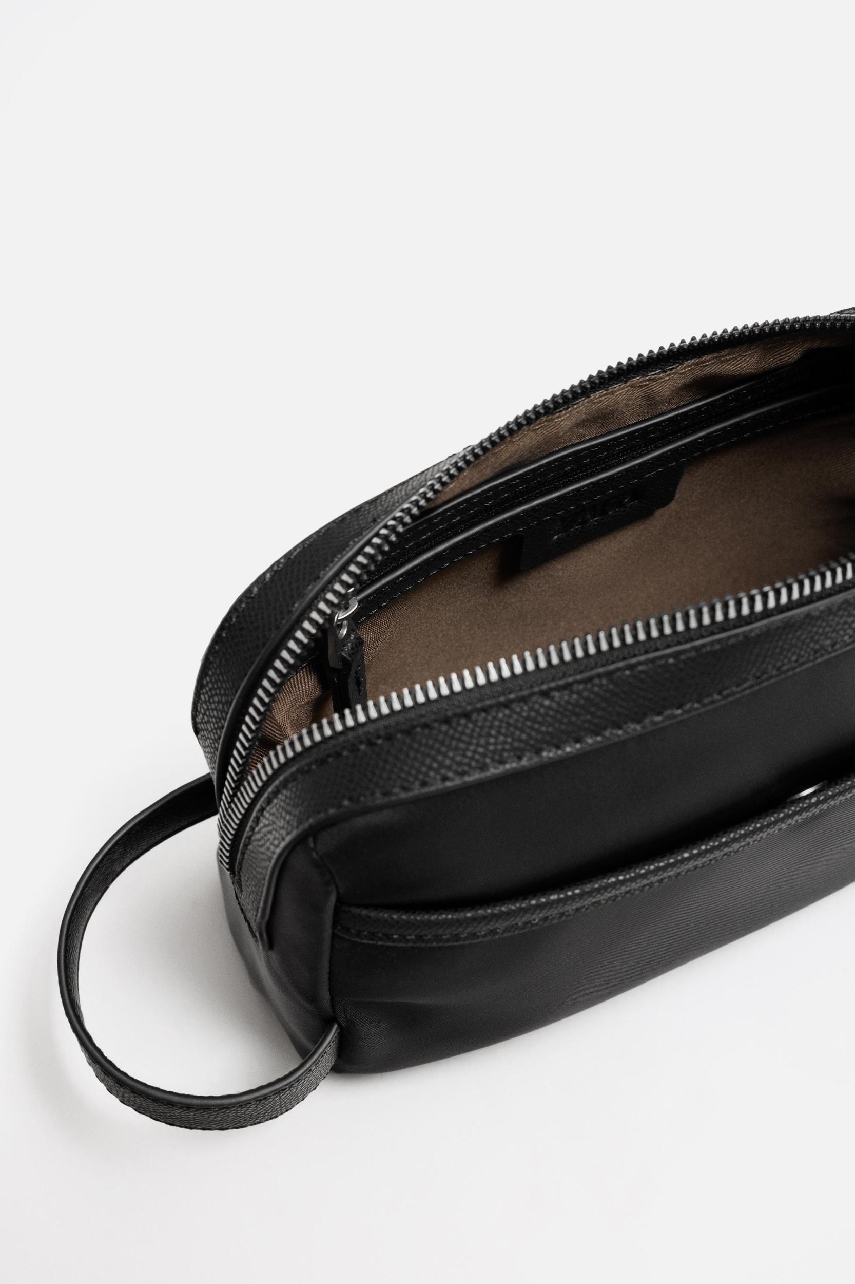 NYLON TOILETRY BAG Product Image