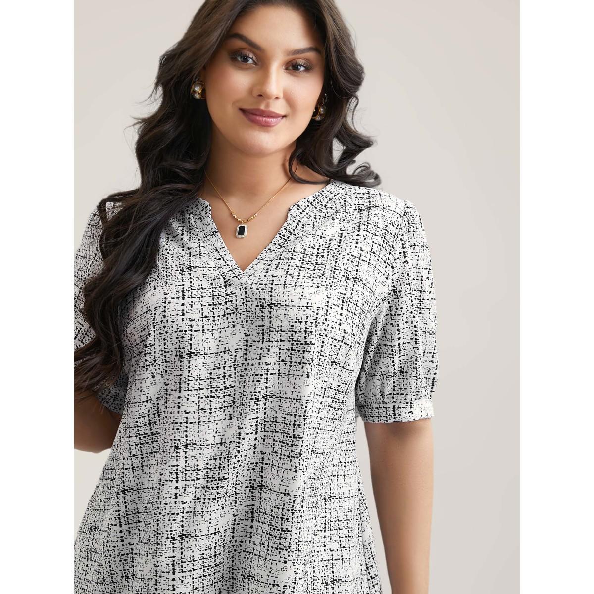 Plus Size WhiteSmoke Geometric Print Puff Sleeve Blouse Women Elegant Short sleeve Flat collar with V-notch Everyday Blouses BloomChic 30/6X Product Image