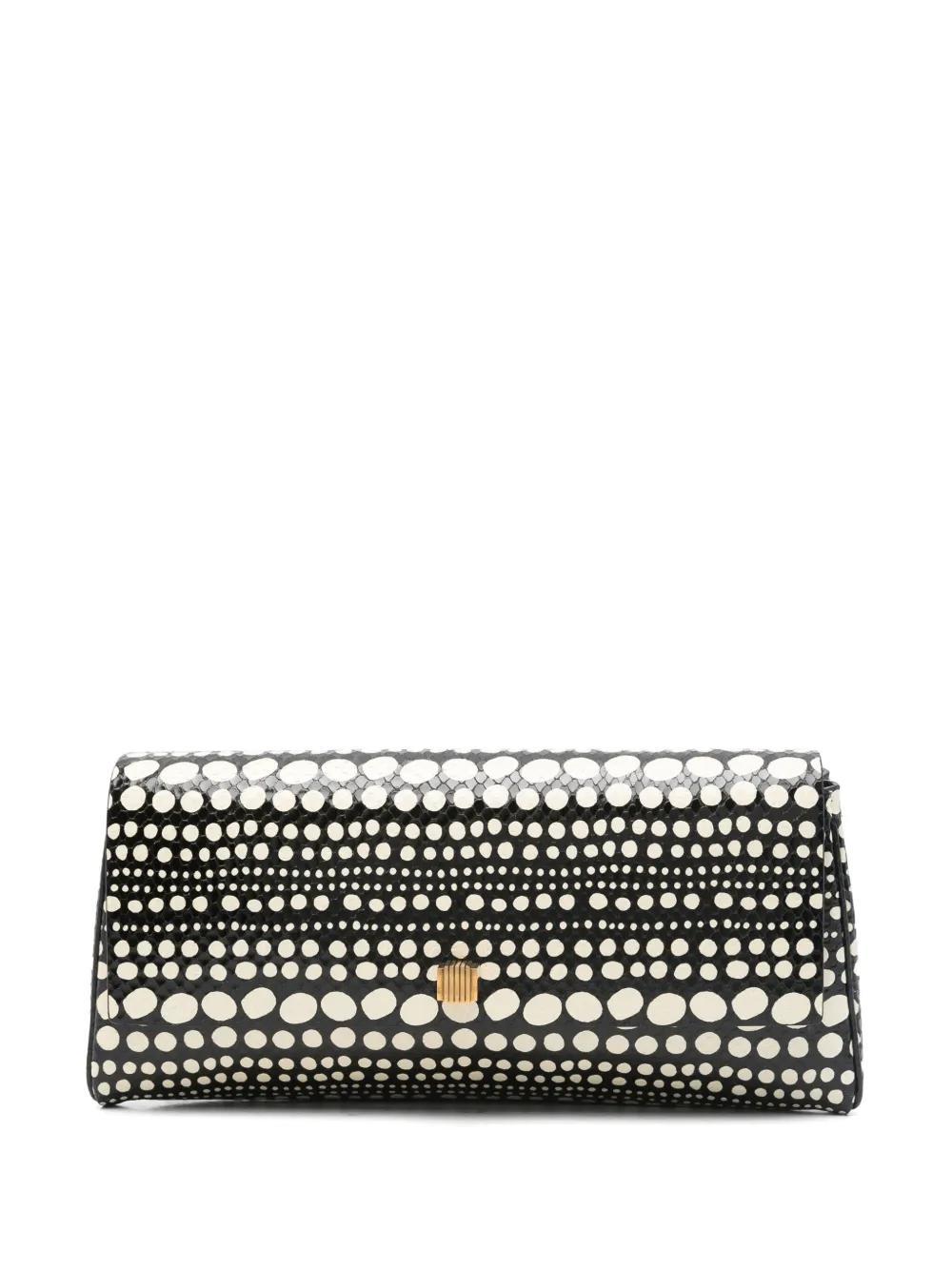 KHAITE Audrey Clutch Bag In Schwarz Product Image