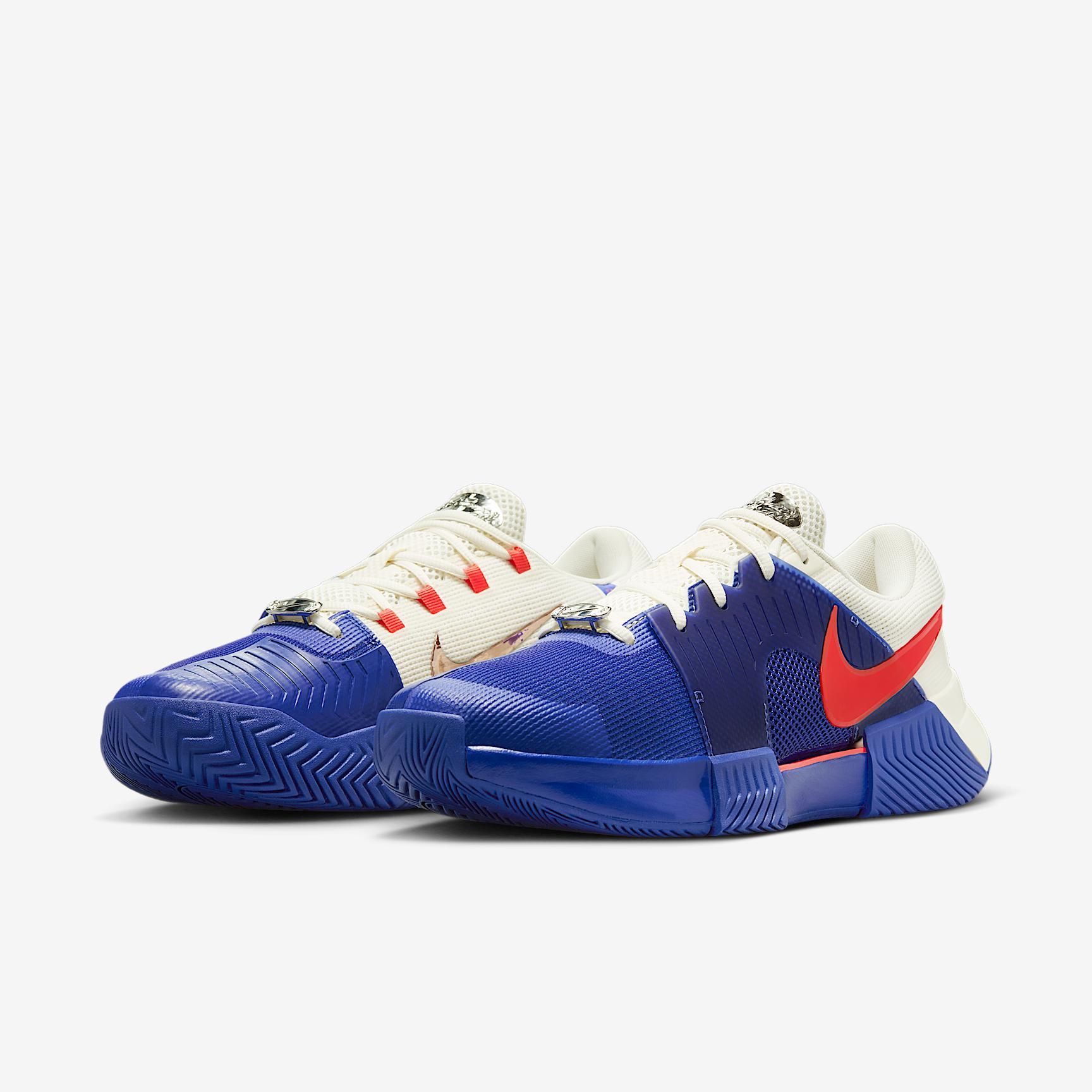 Nike GP Challenge 1 Premium Men's Hard Court Tennis Shoes Product Image