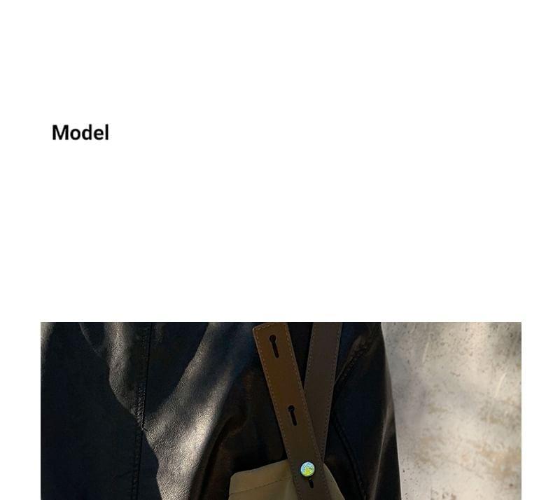 Plain Crossbody Bag Product Image