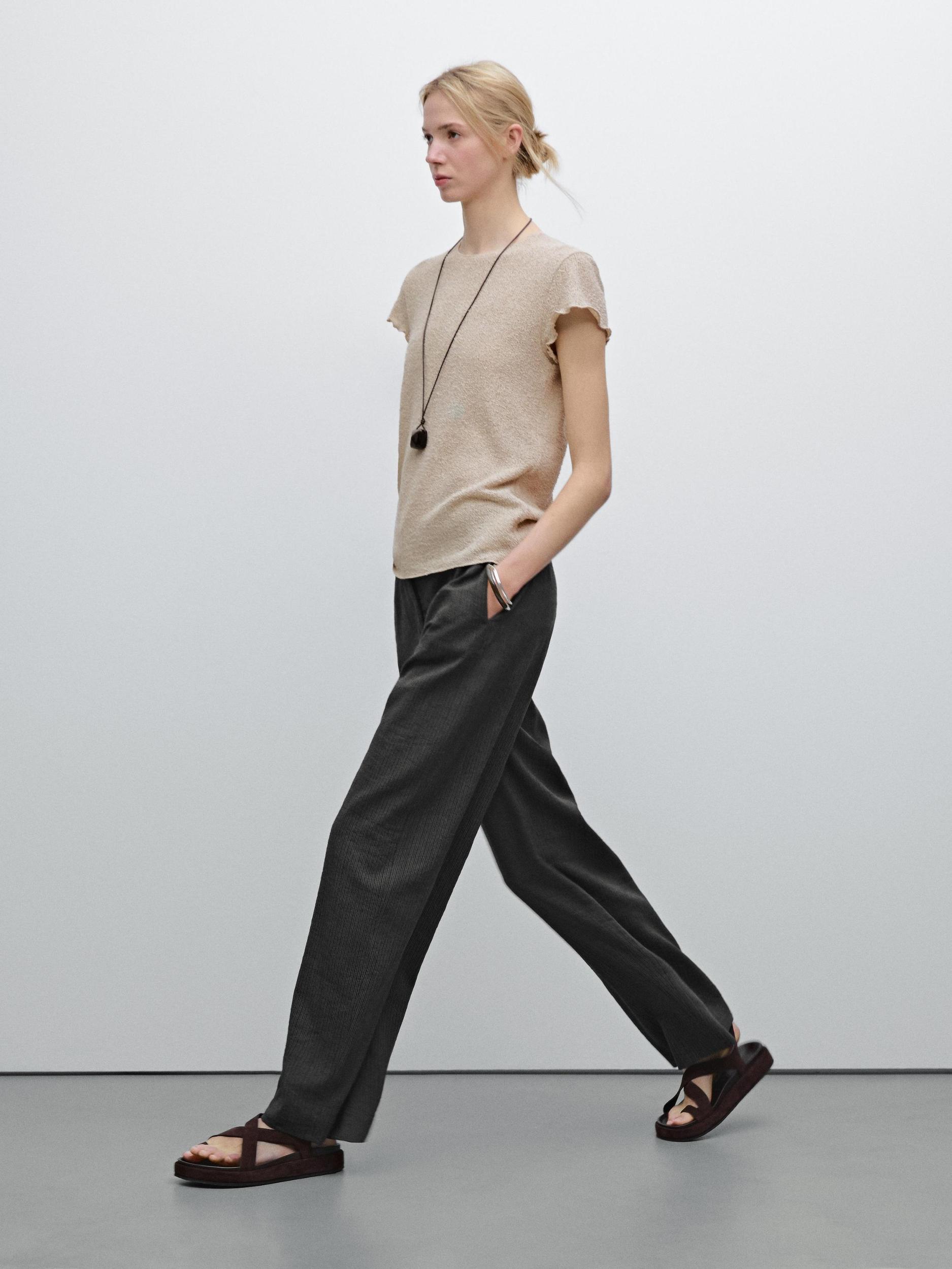 Knit T-shirt with wavy trim detail Product Image
