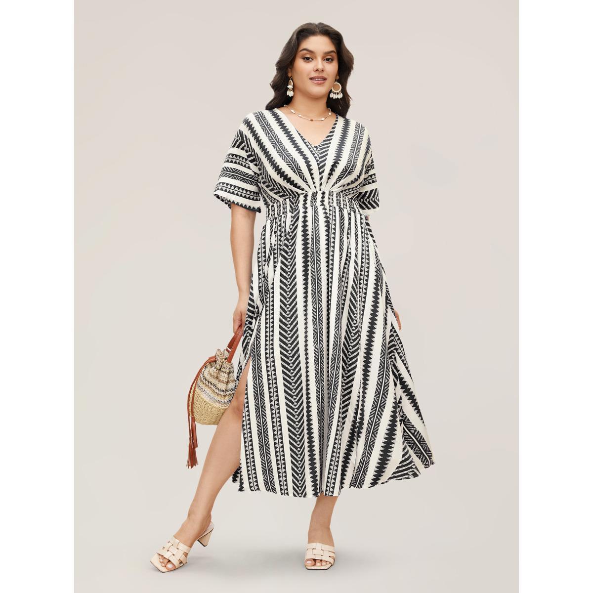 Plus Size Solid Geometric Dolman Sleeve Pocket Shirred Split Hem Dress Beige Women Resort Non V-neck Half Sleeve Curvy Long Dress BloomChic 30/6X Product Image