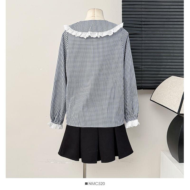 Gingham Peter Pan-Collar Loose Shirt Product Image