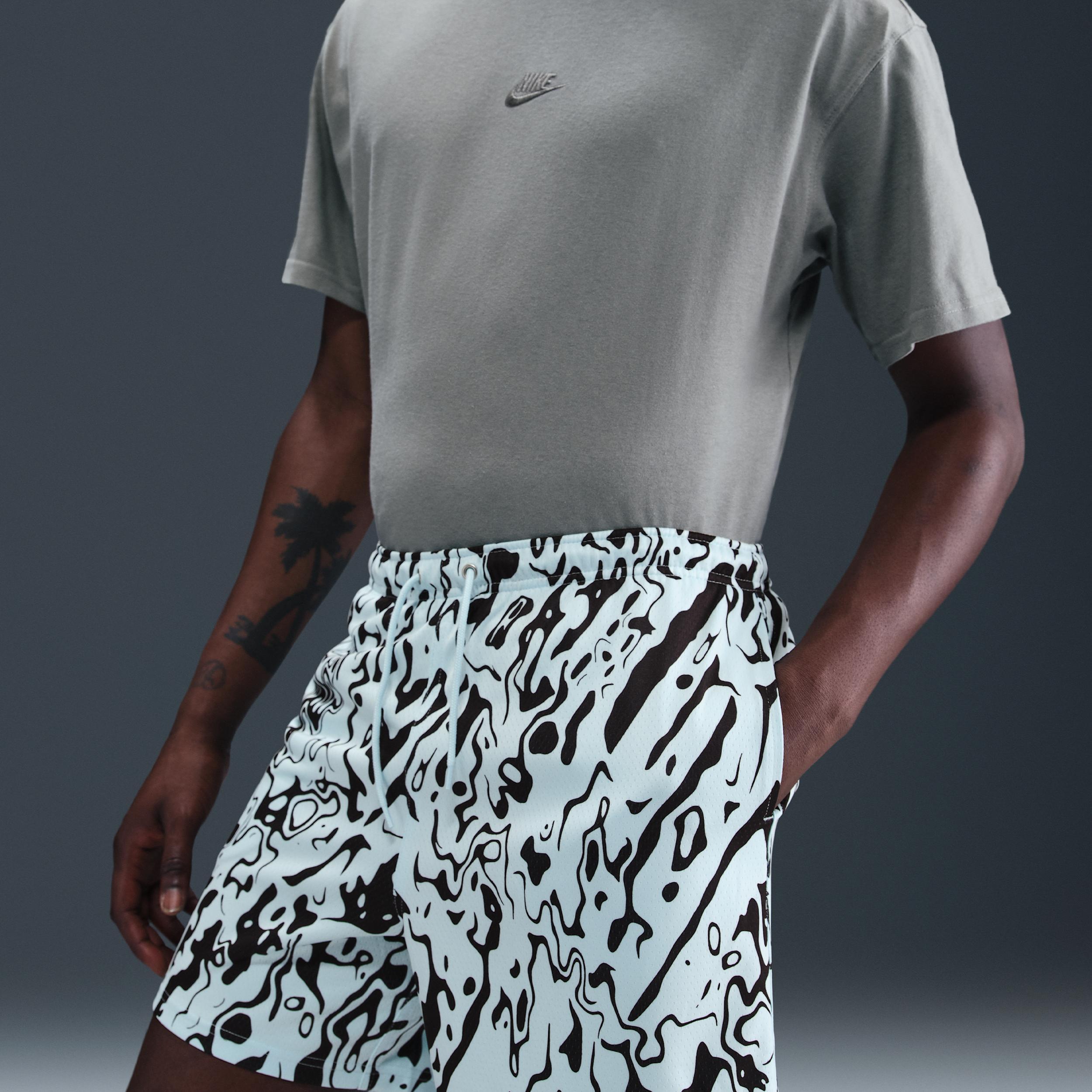 Nike Sportswear Club Men's Mesh Shorts Product Image