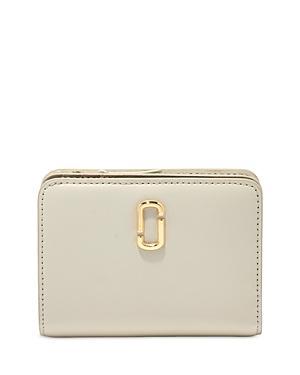 The J Marc Mini Compact Wallet Product Image